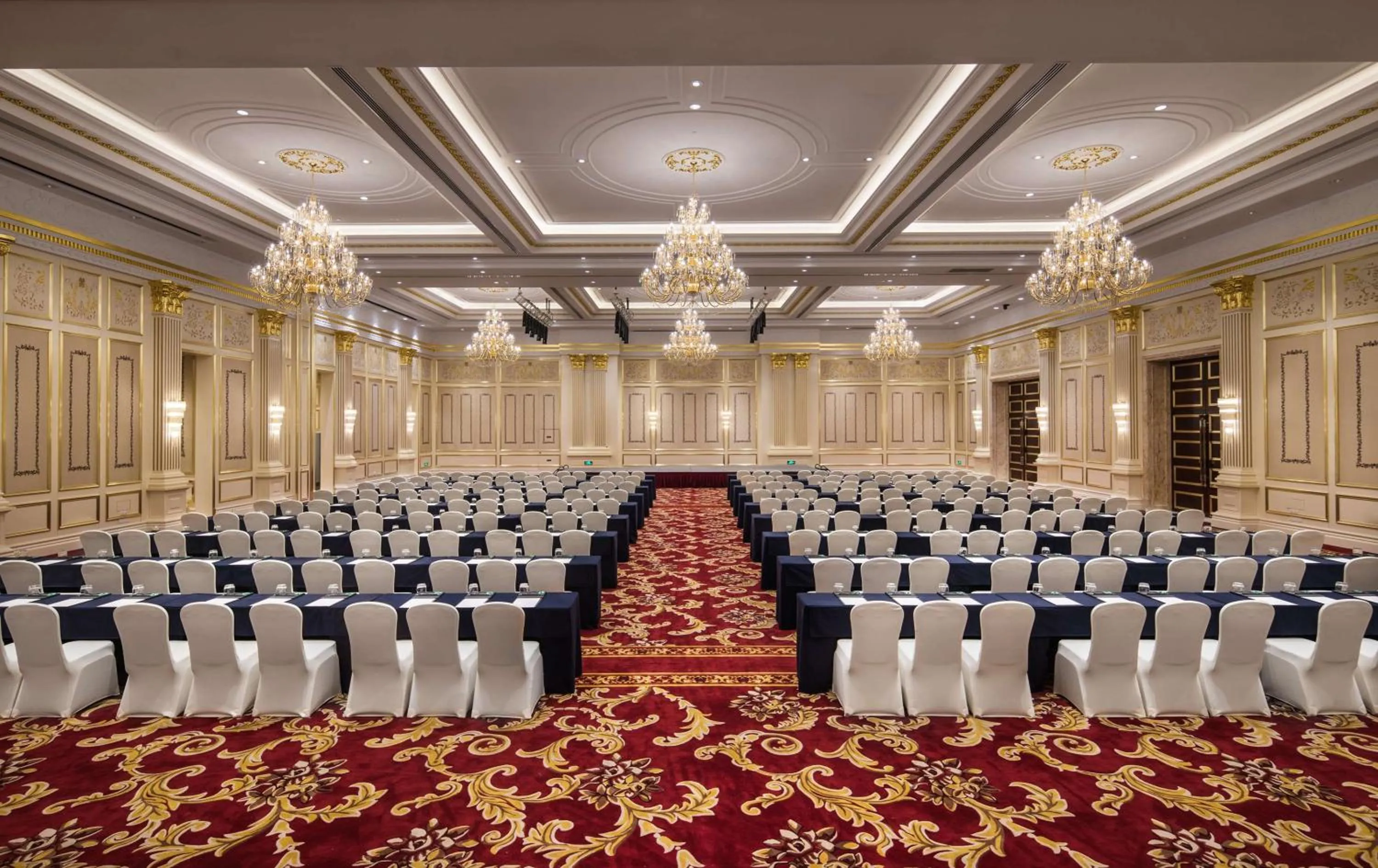 On site in Radisson Blu Forest Manor Shanghai Hongqiao - Near NECC