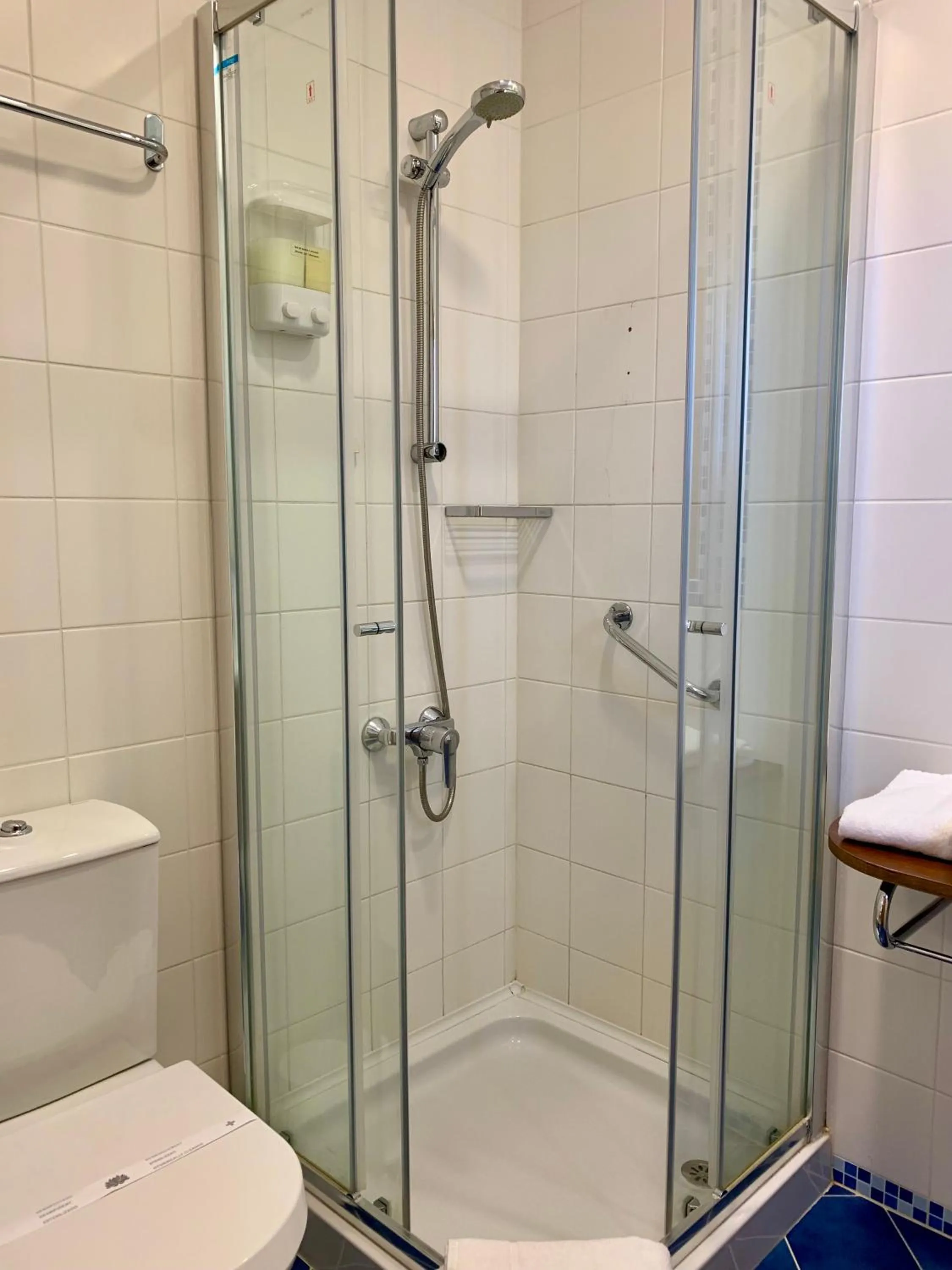 Shower in Hotel Vila Verde