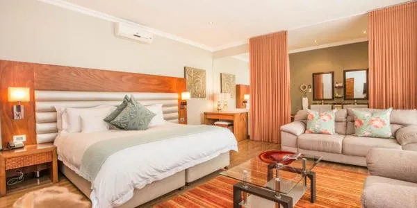 Bed in Ekhaya Boutique Hotel