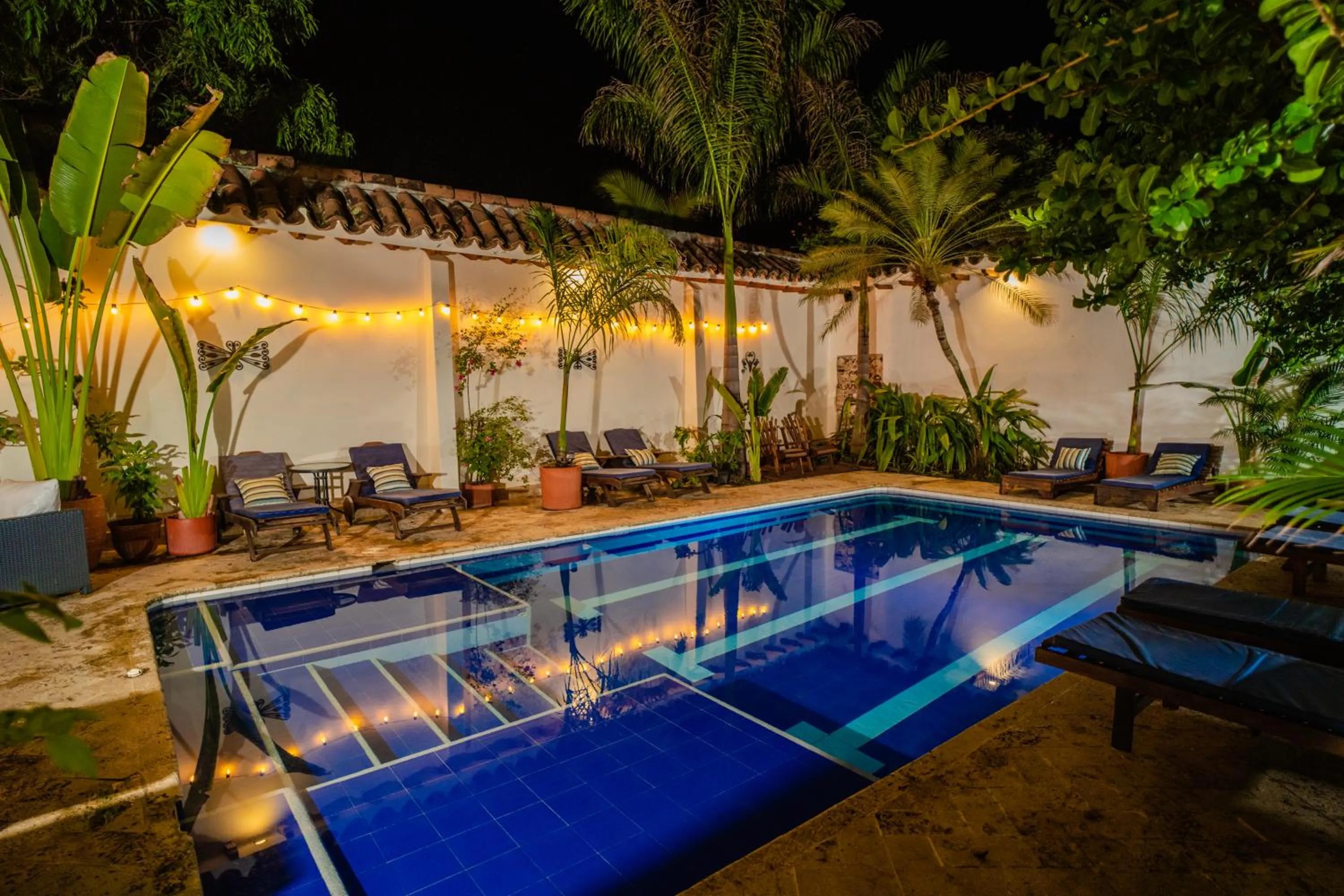 Night in Hotel Boutique Al Alma