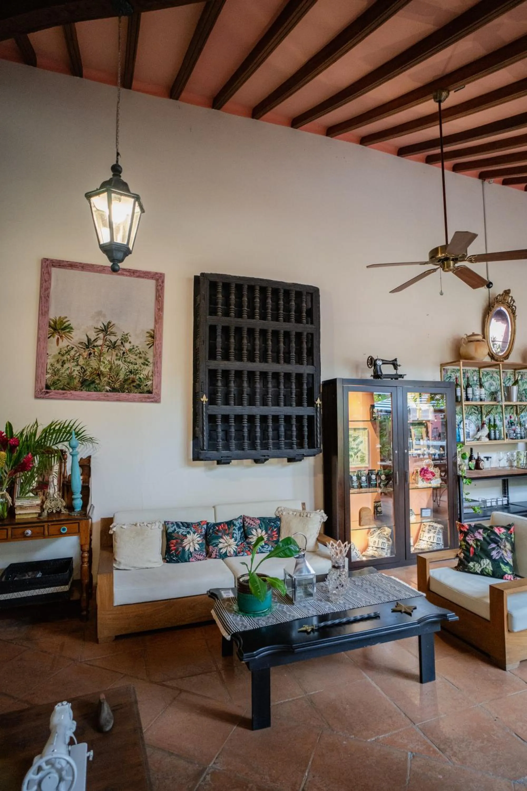 On-site shops in Hotel Boutique Al Alma