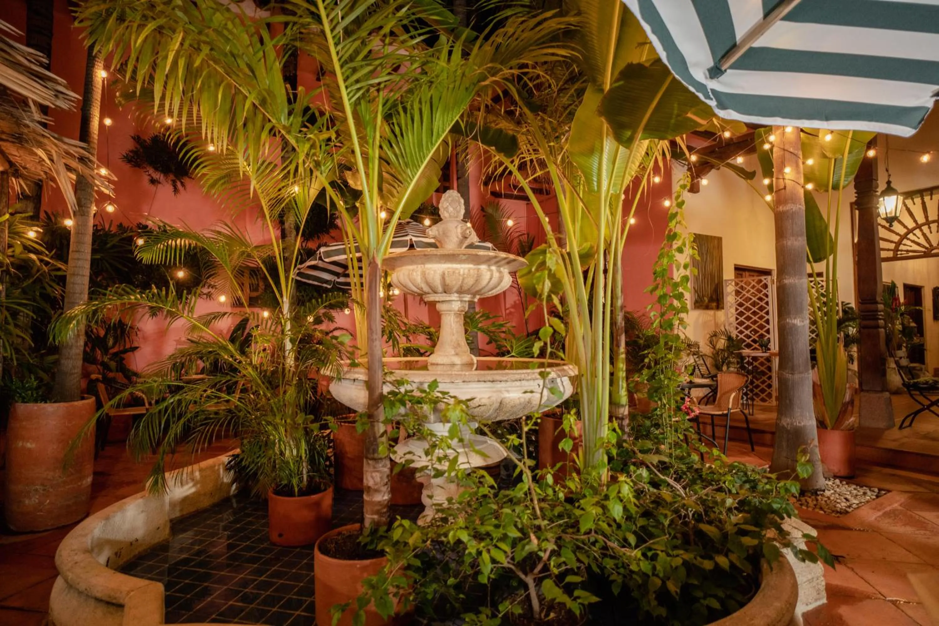 Restaurant/places to eat in Hotel Boutique Al Alma