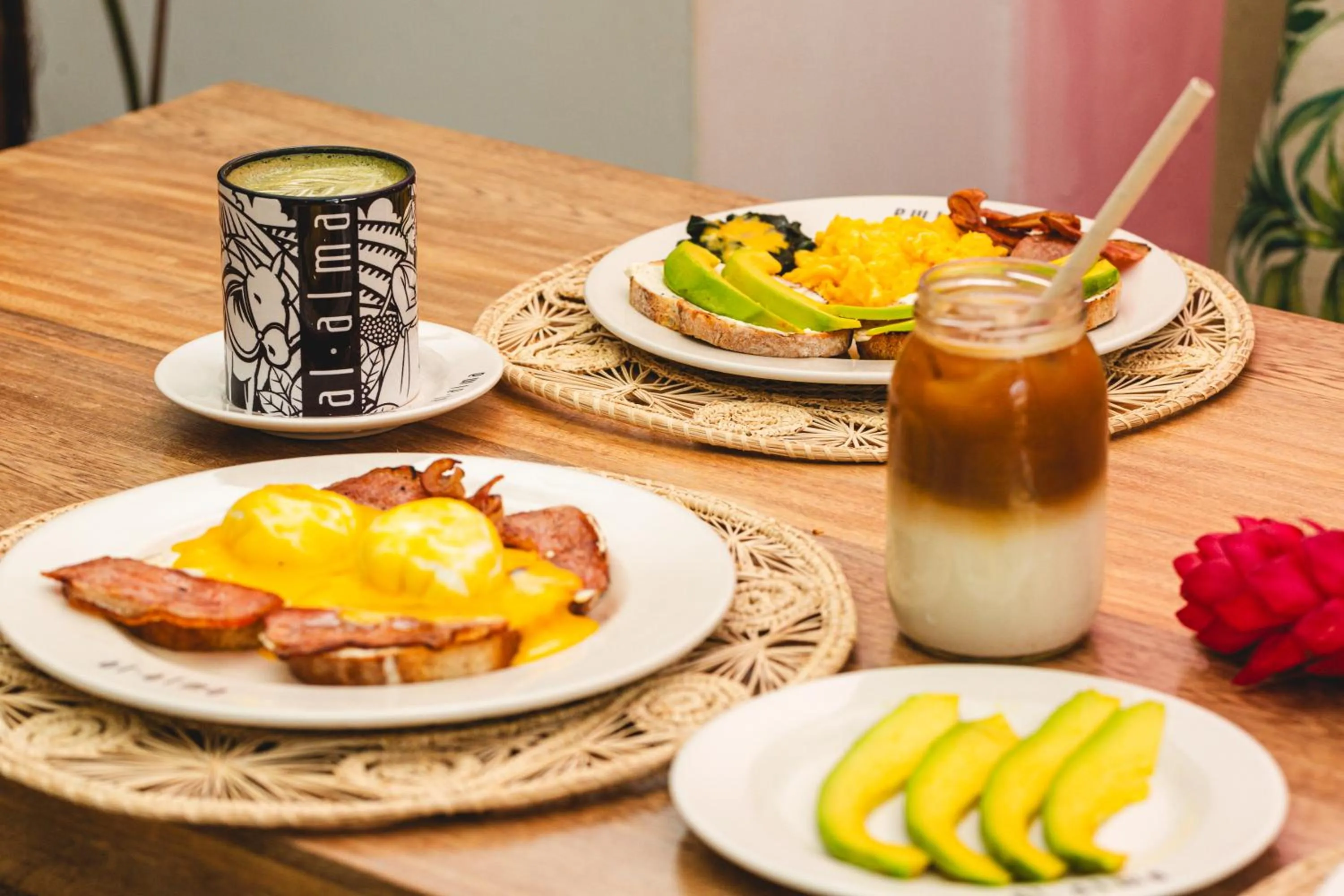 Breakfast in Hotel Boutique Al Alma