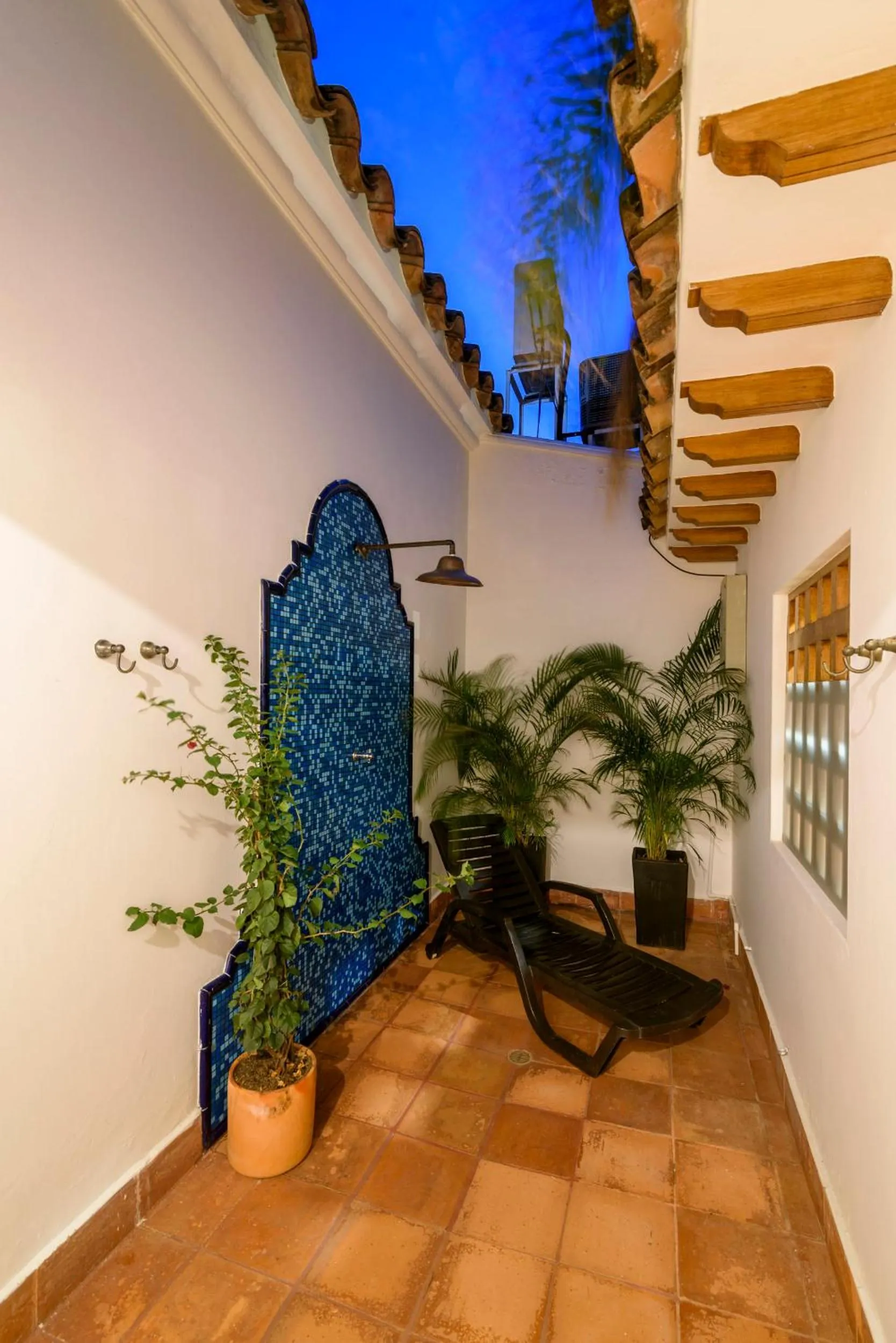 Night in Hotel Boutique Al Alma