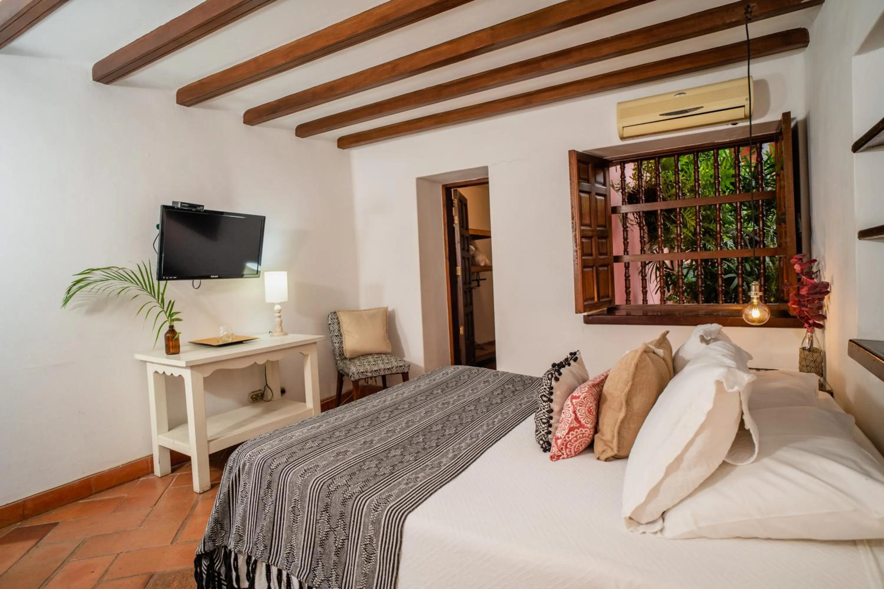 Bedroom, Bed in Hotel Boutique Al Alma