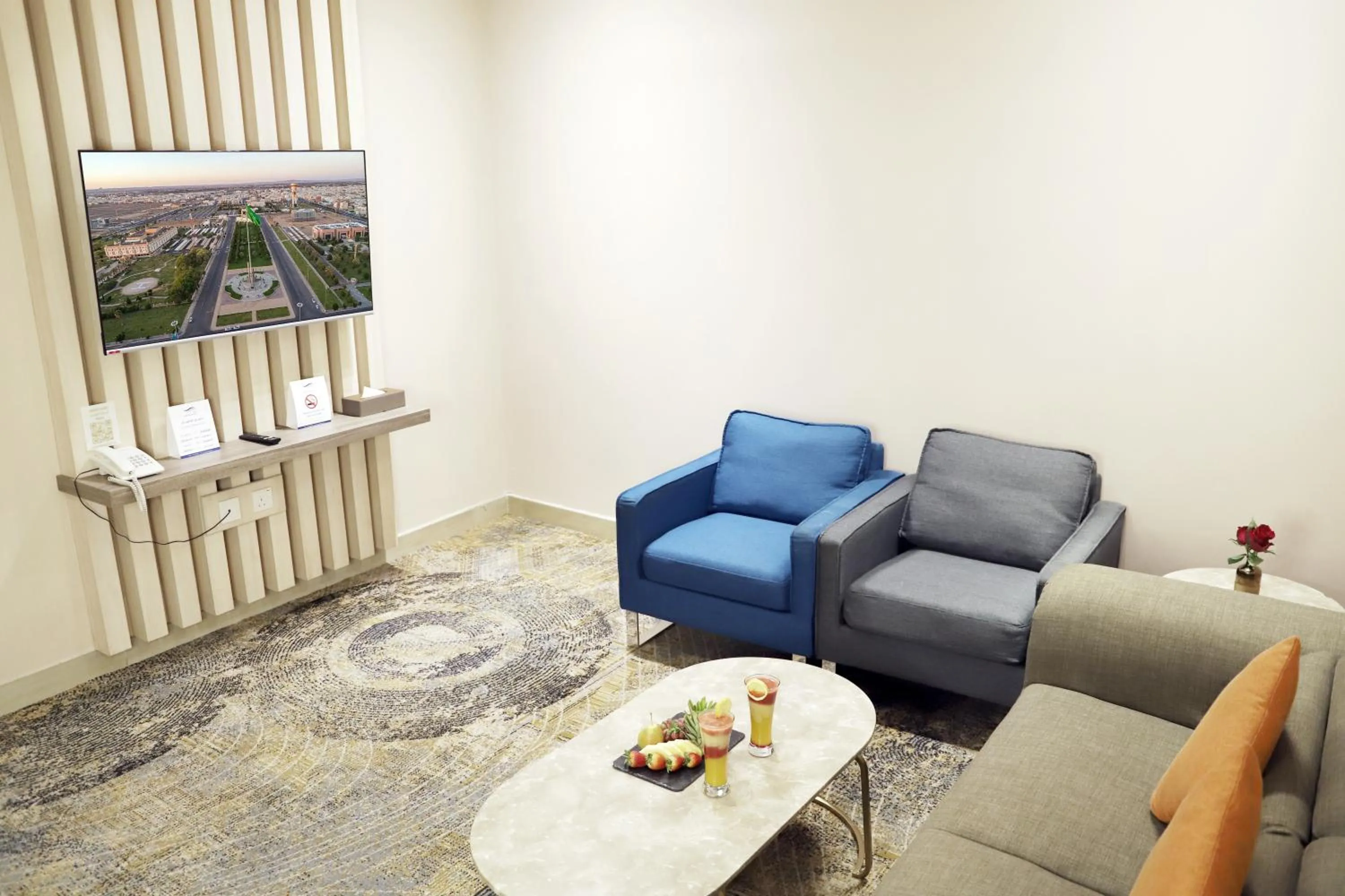 TV and multimedia in Banan Hotel & فندق بنان