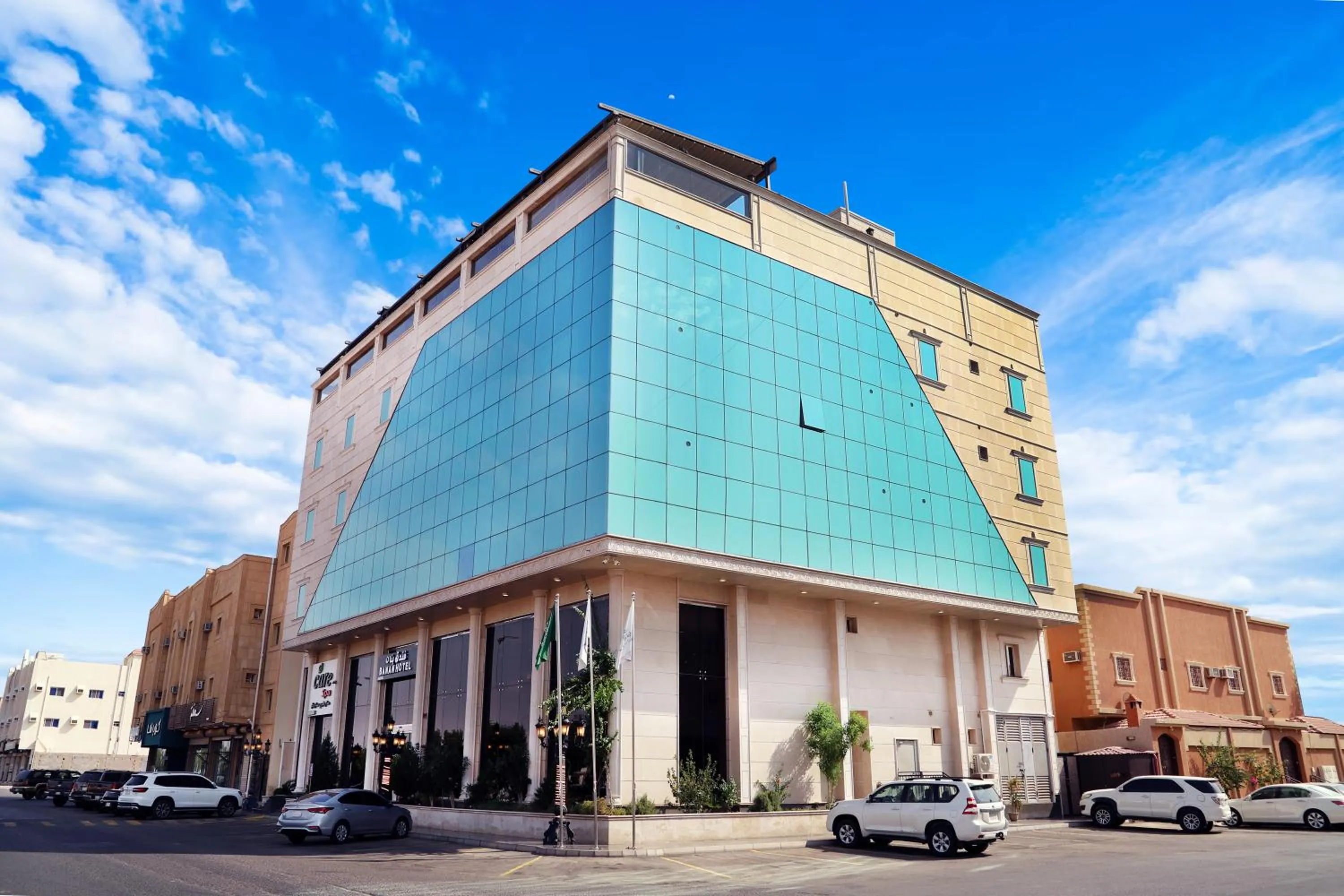 Property building in Banan Hotel & فندق بنان