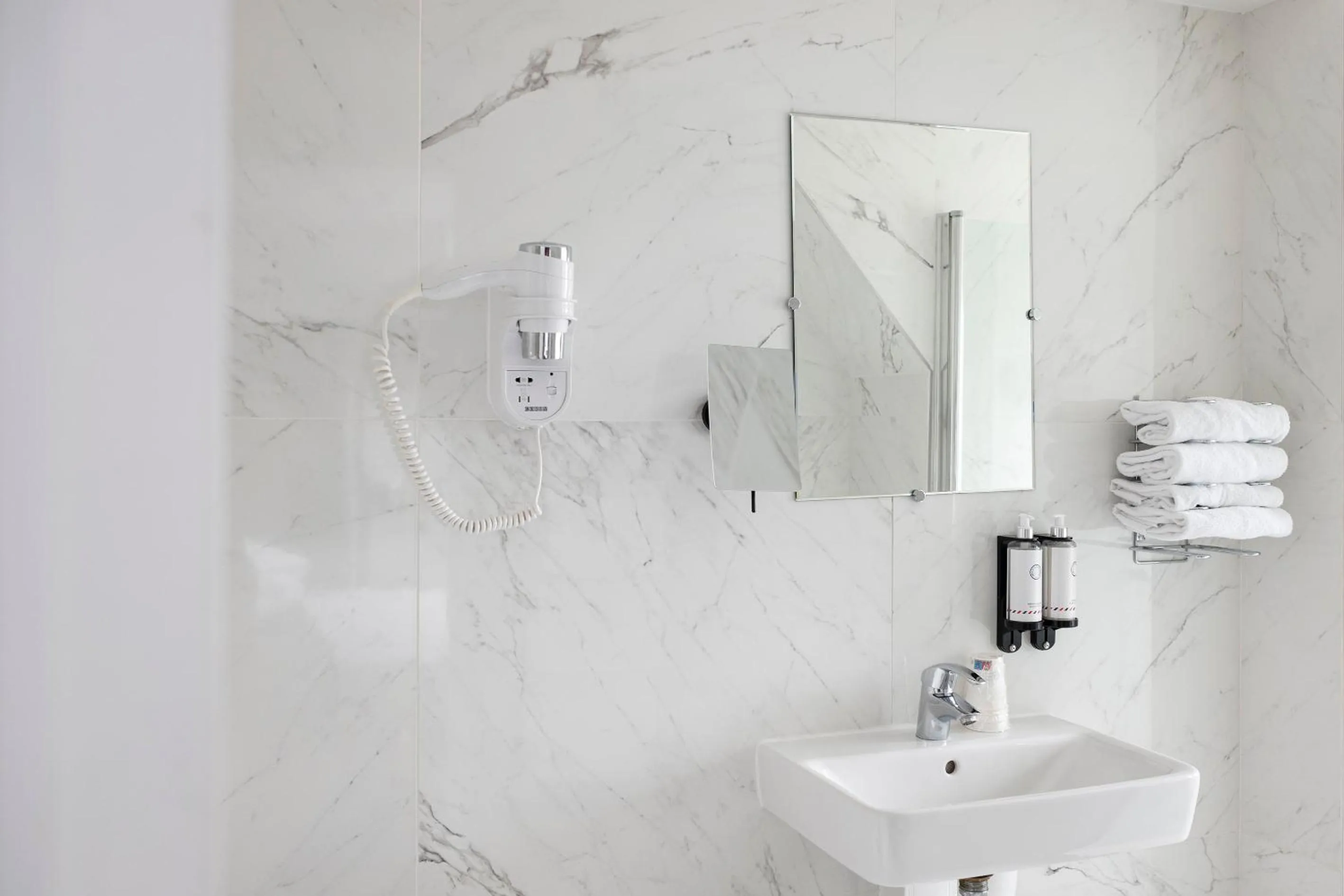 Bathroom in Hotel Aida Marais