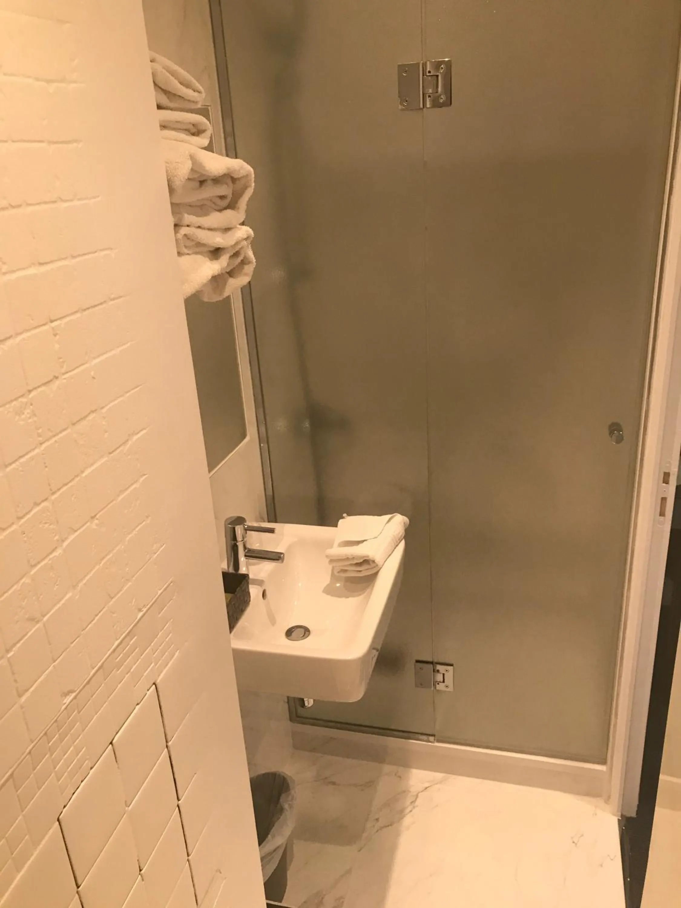 Bathroom in Hotel Aida Marais