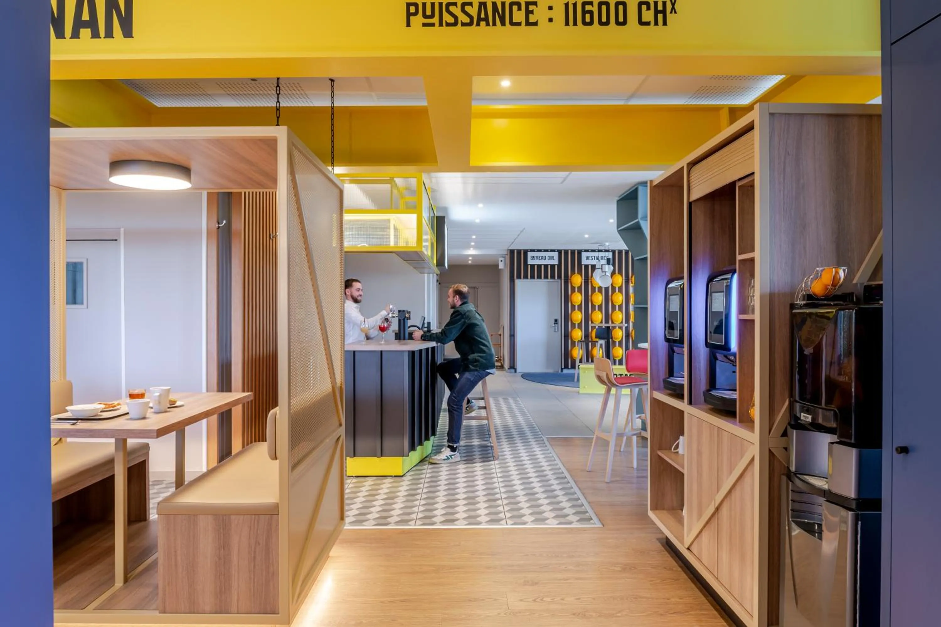 Lobby or reception in IBIS STYLES BORDEAUX LORMONT