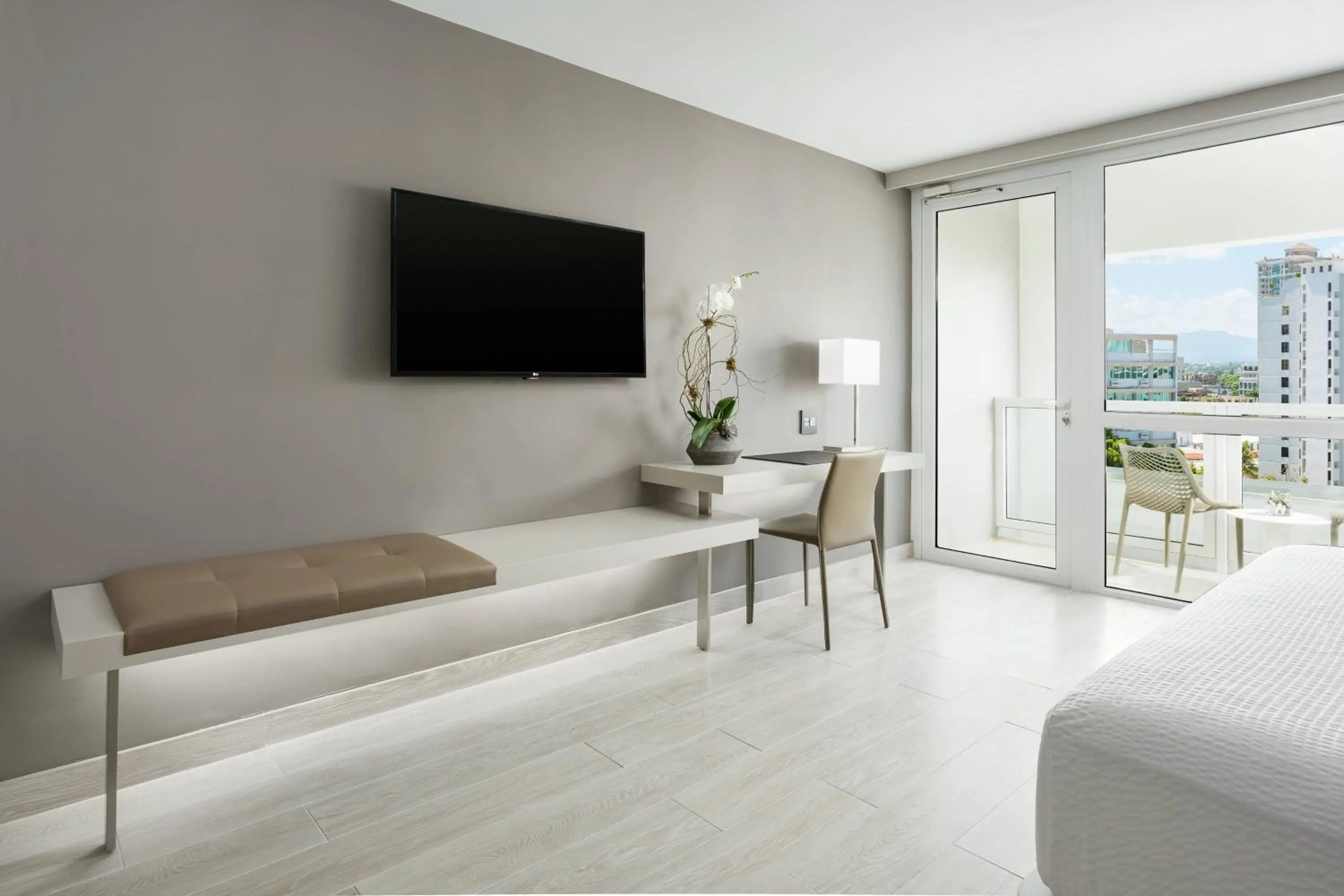 Photo of the whole room, Bed in AC Hotel by Marriott San Juan Condado