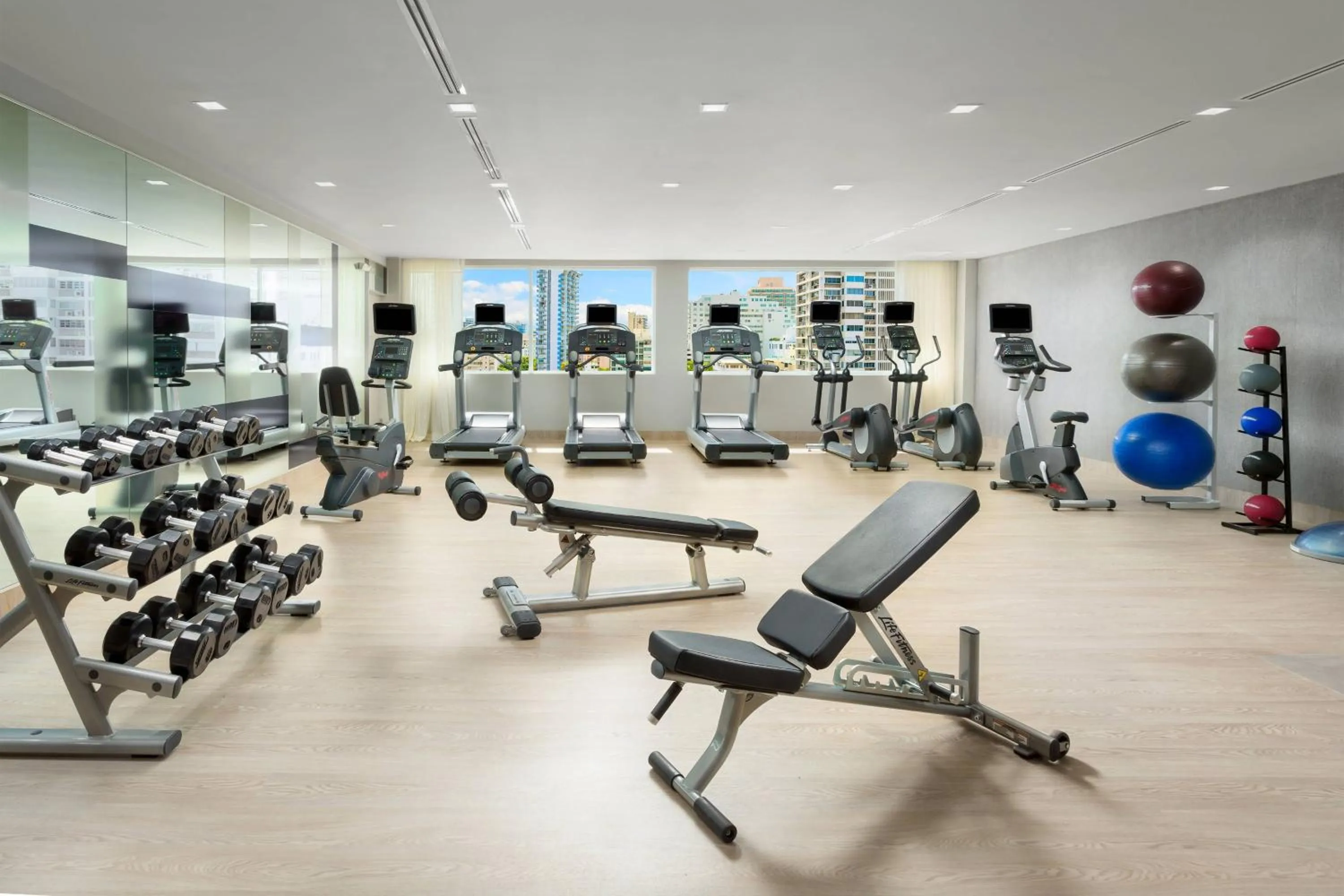 Fitness centre/facilities in AC Hotel by Marriott San Juan Condado