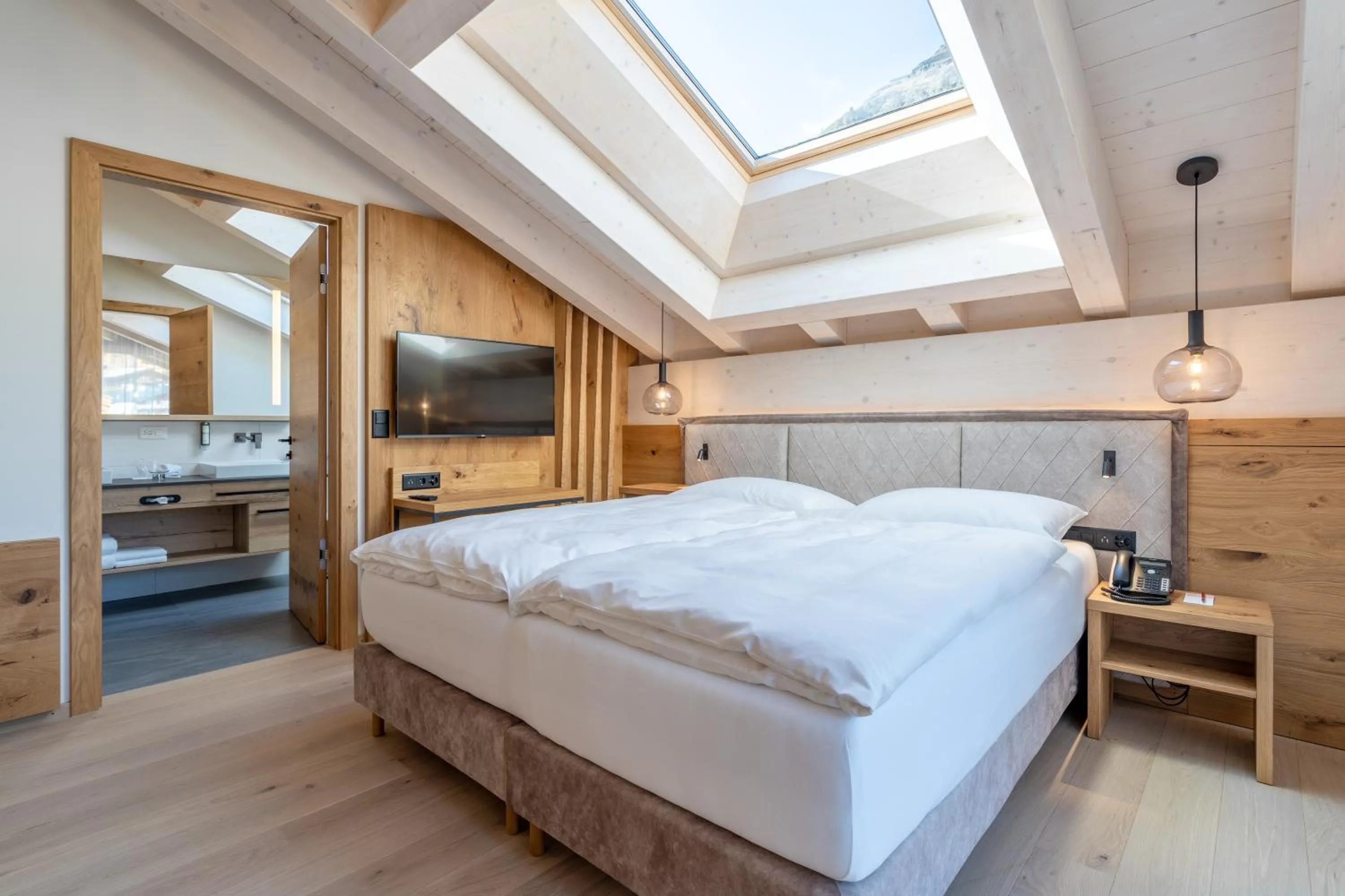 Photo of the whole room, Bed in Resort La Ginabelle