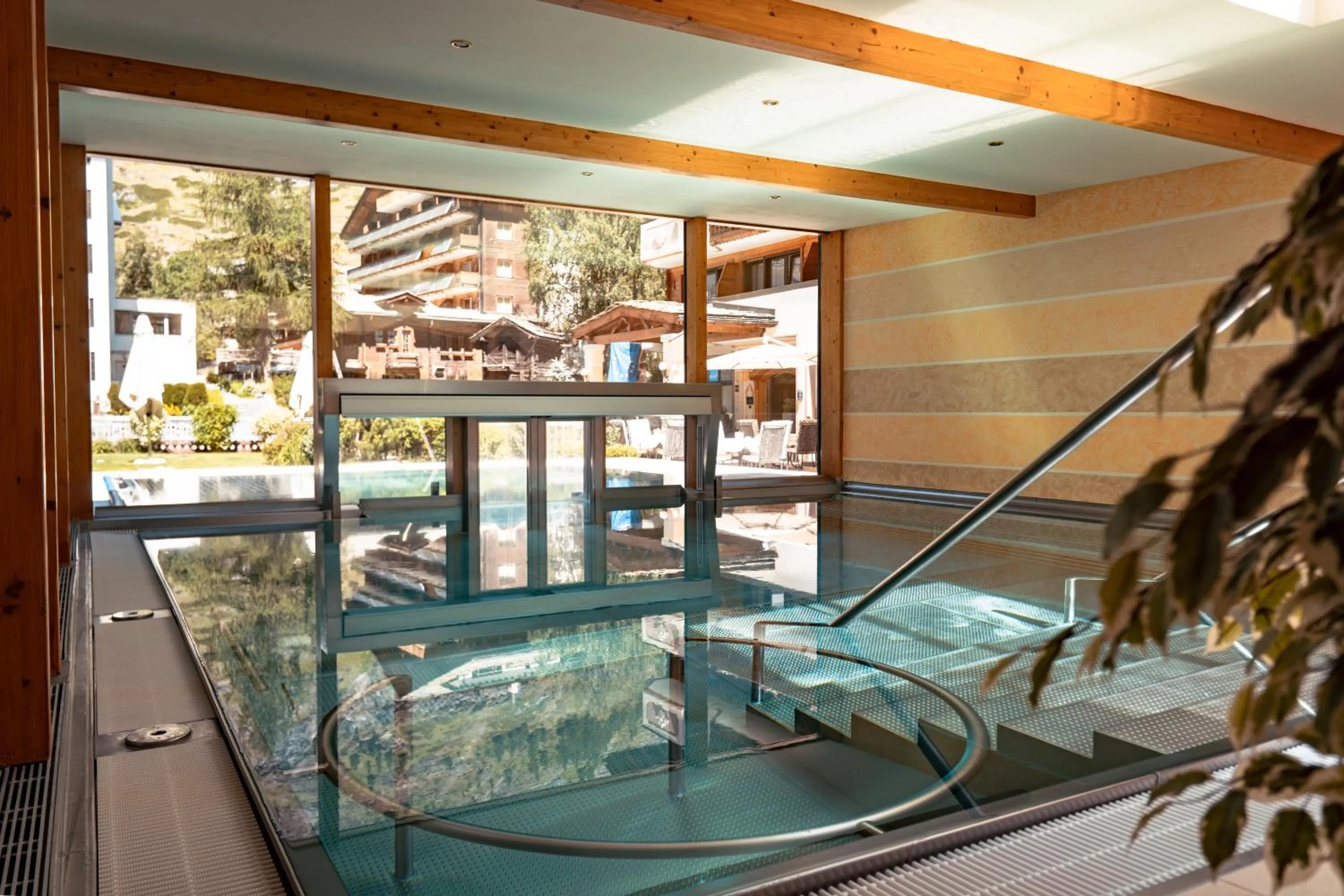 Swimming pool in Resort La Ginabelle