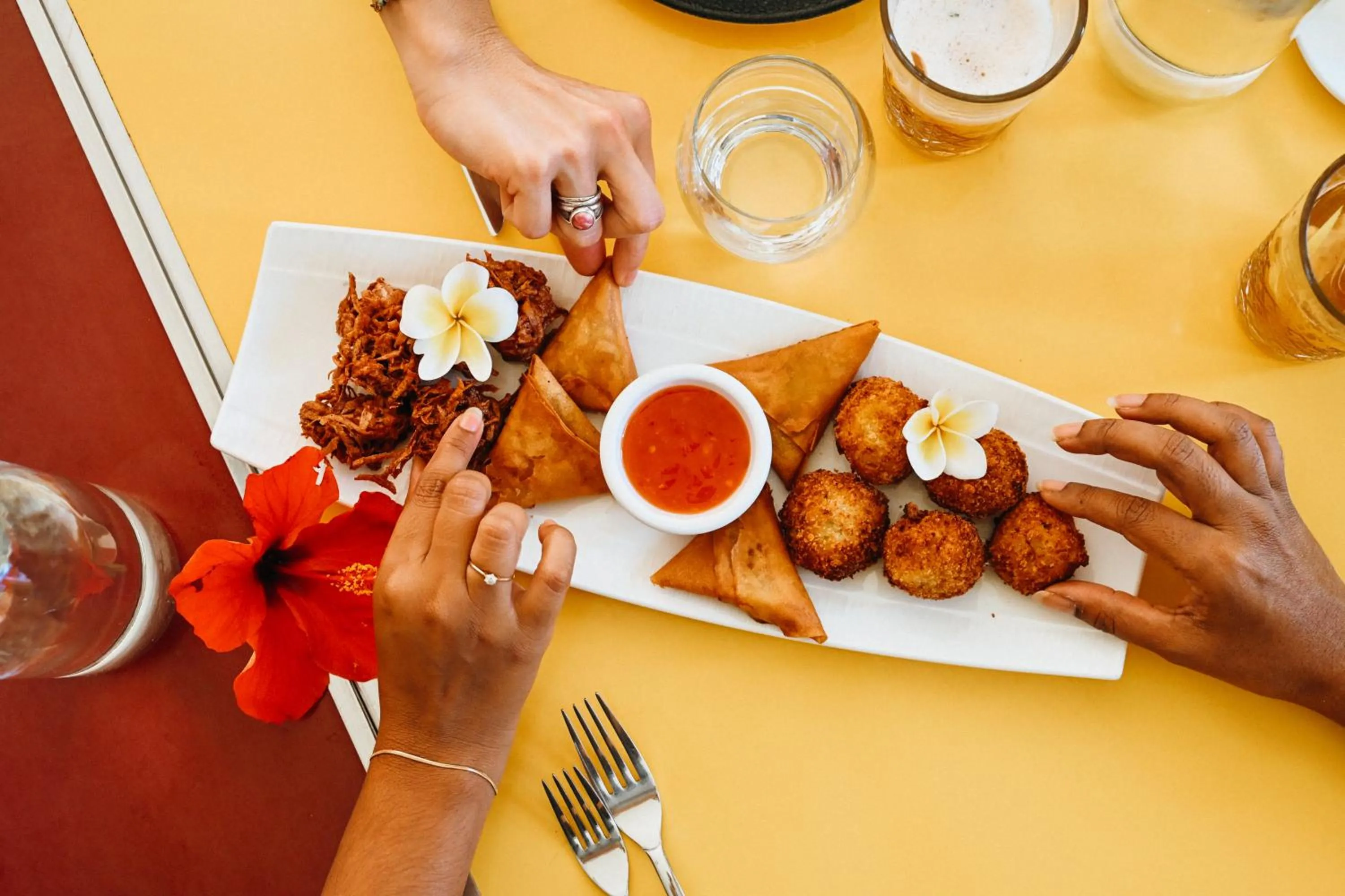 Restaurant/places to eat in Mythic Suites & Villas by MJ Holidays