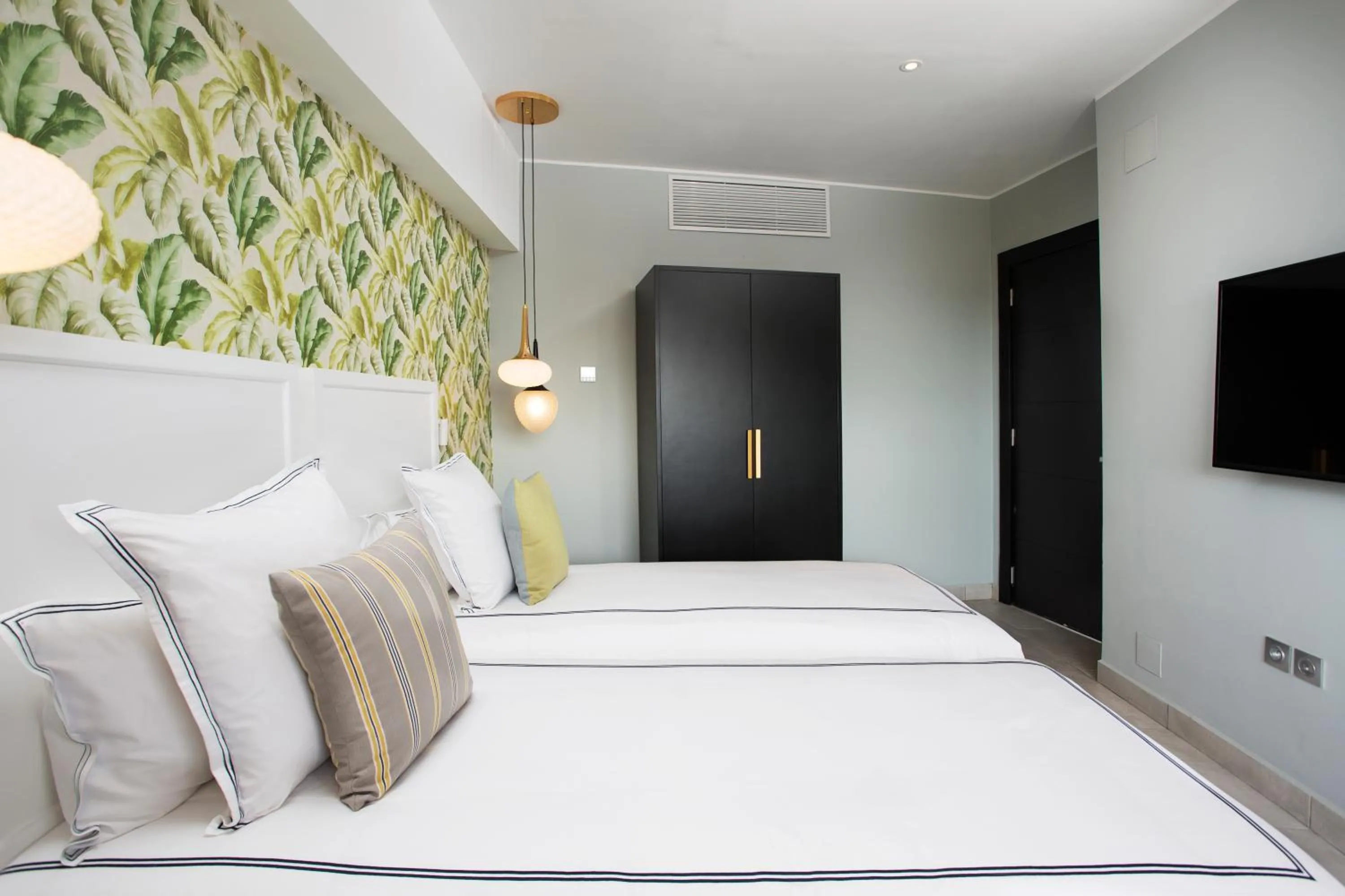 Bed in Le Centell Hotel & Spa