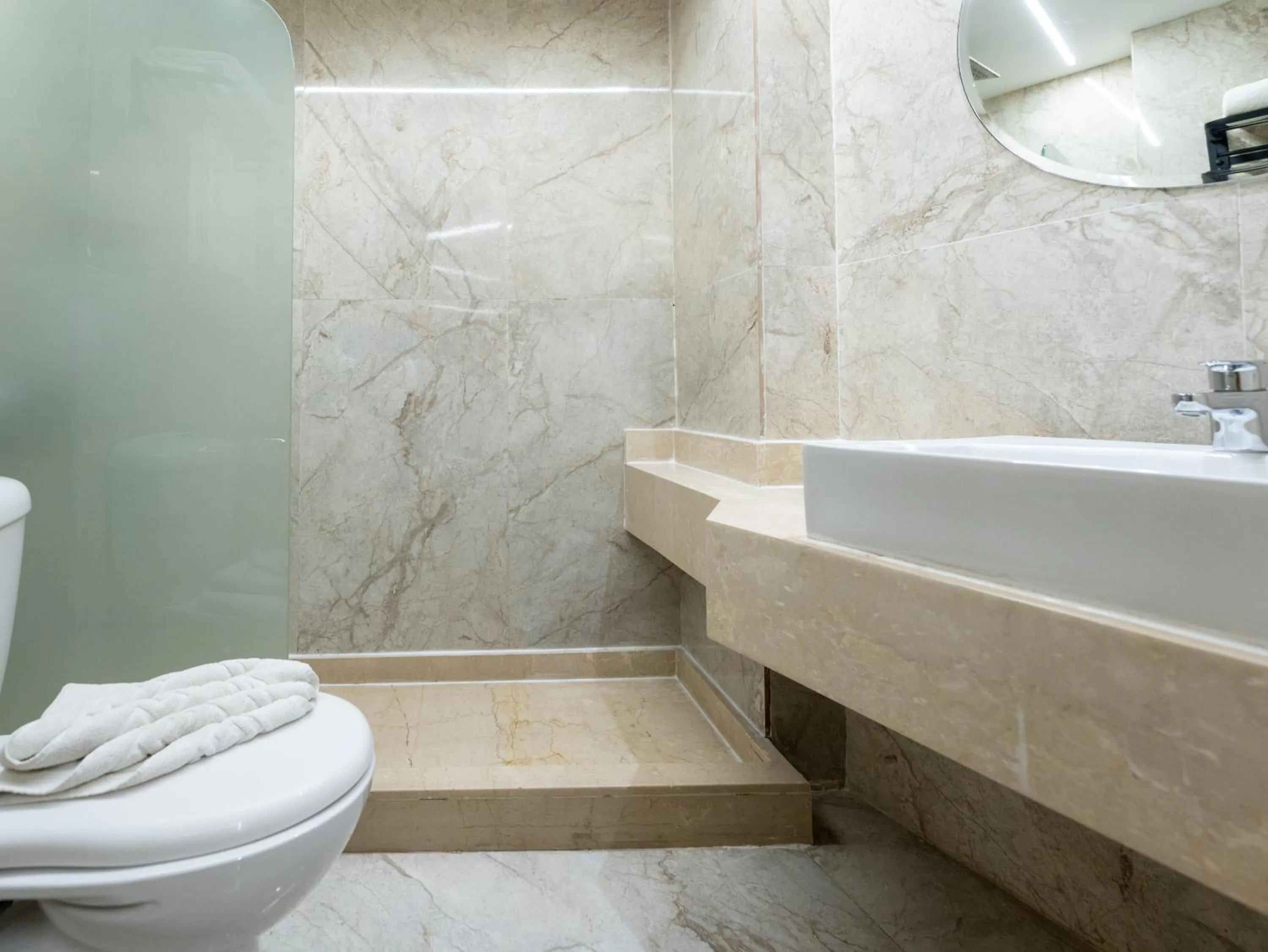 Bathroom in Panorama Ramsis Hotel & Cafe