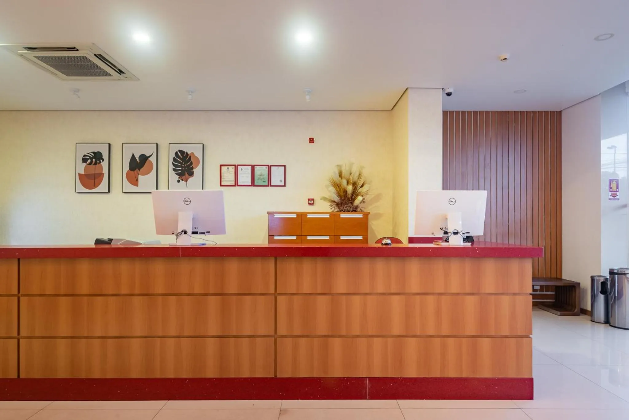 Lobby or reception in Hotel Santos Dumont Aeroporto SLZ