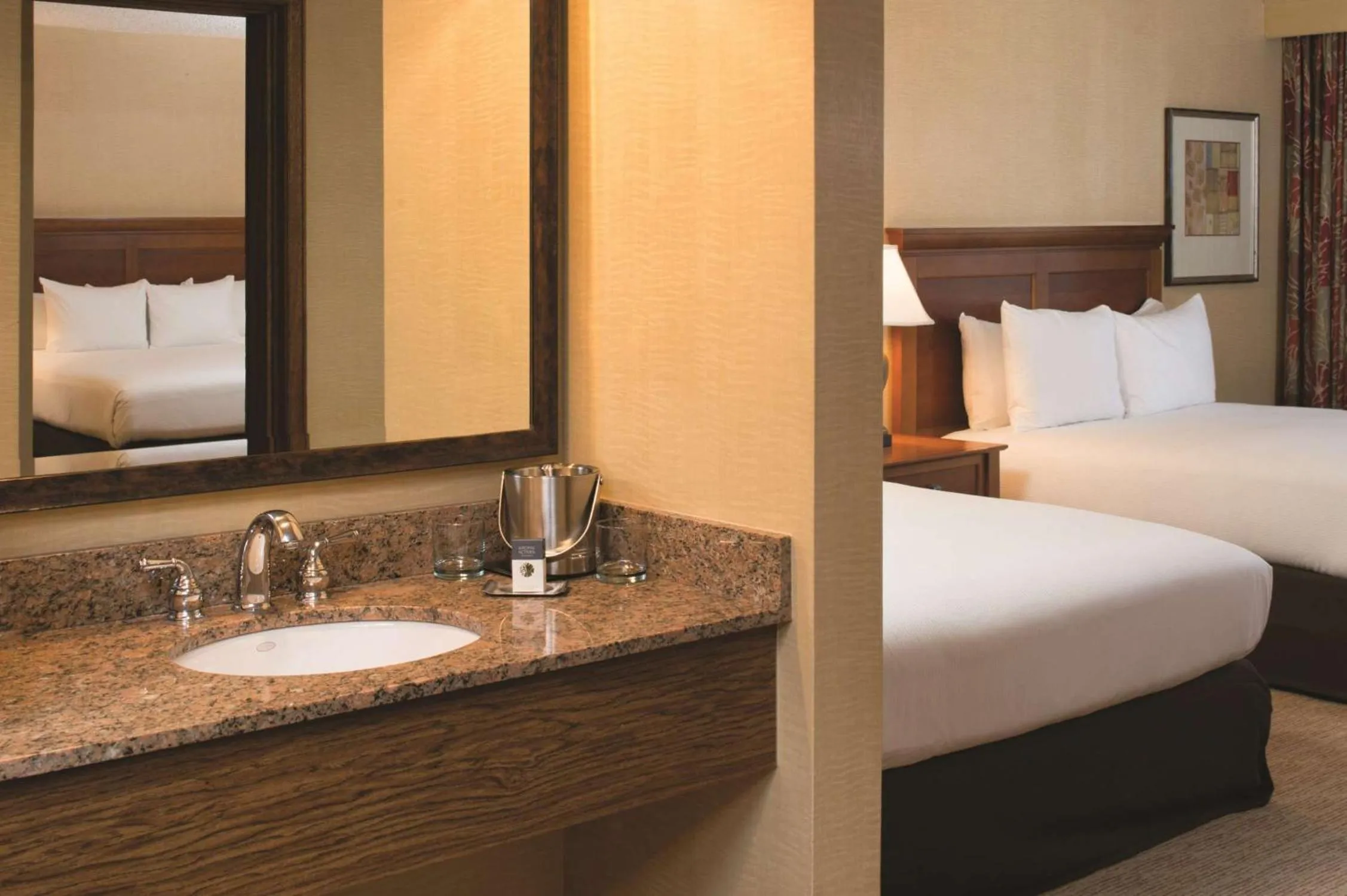 Bed in DoubleTree by Hilton Seattle Airport