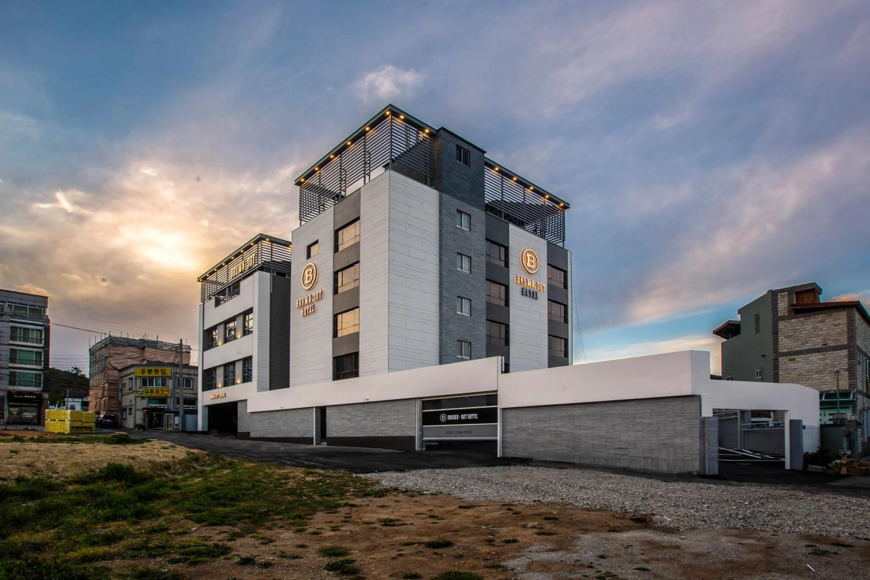 Brown Dot Gijang Yeonhwari