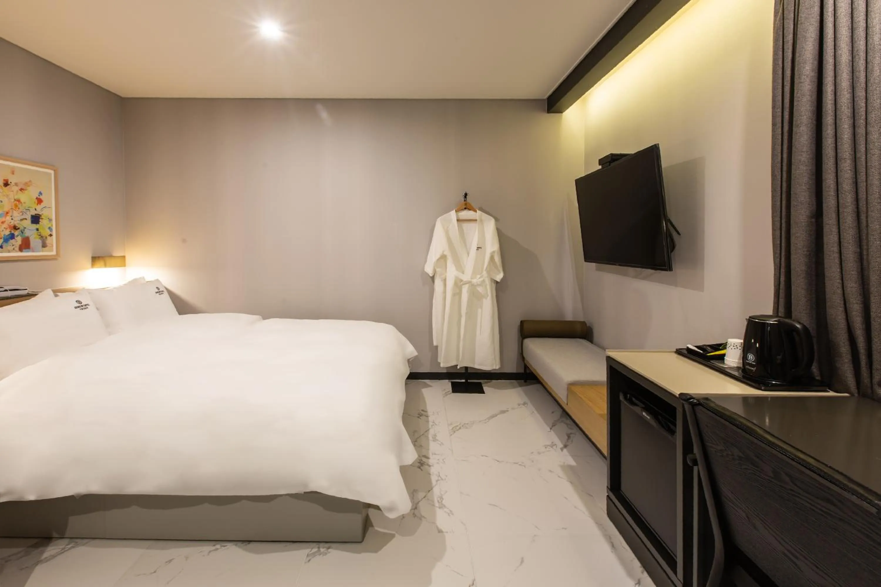 Bed in Brown Dot Gijang Yeonhwari