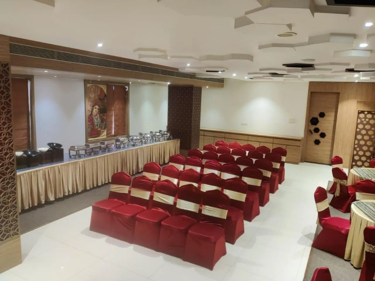 Banquet/Function facilities in HOTEL AMORA - Rajnandgaon