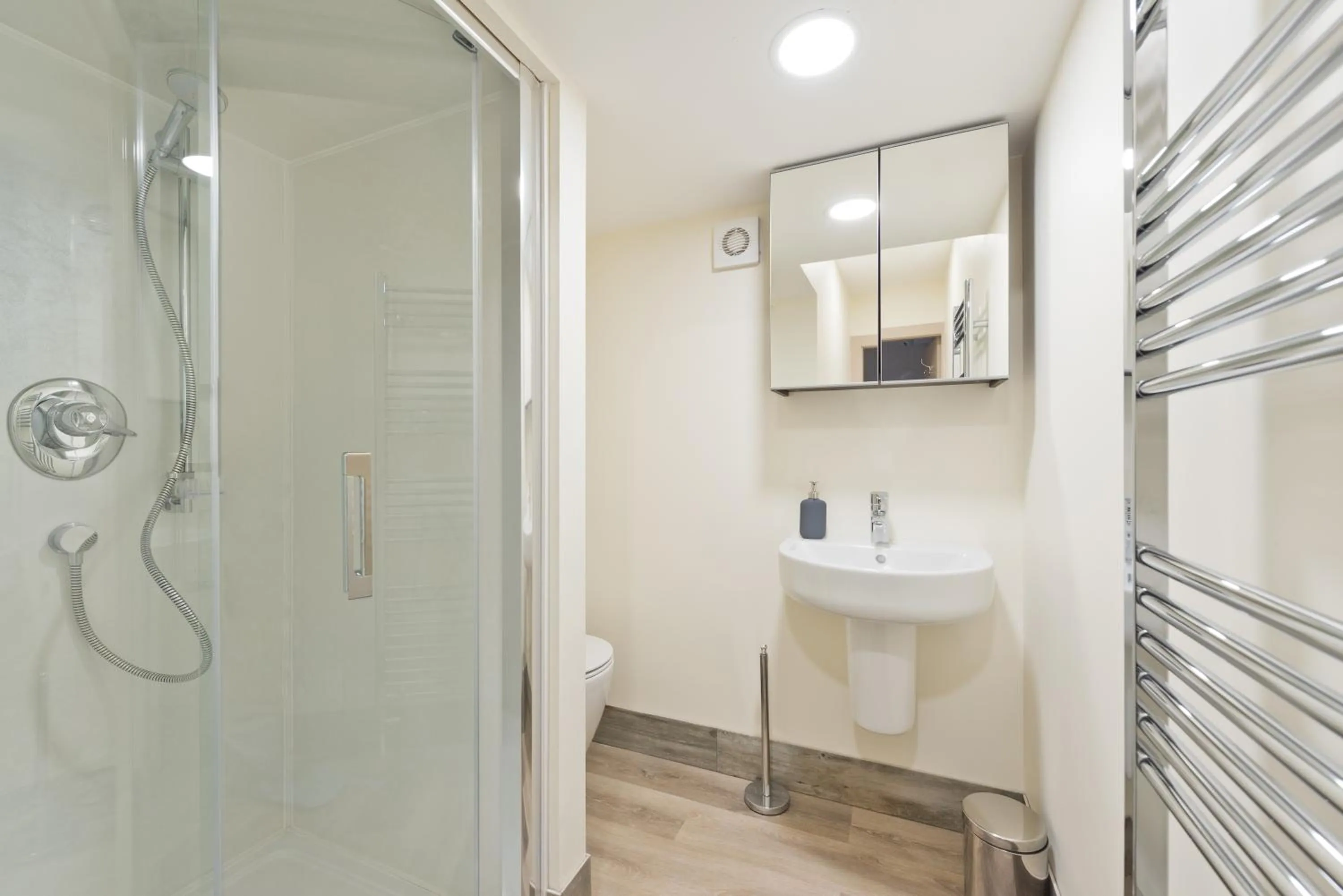 Henrietta Suites City Centre