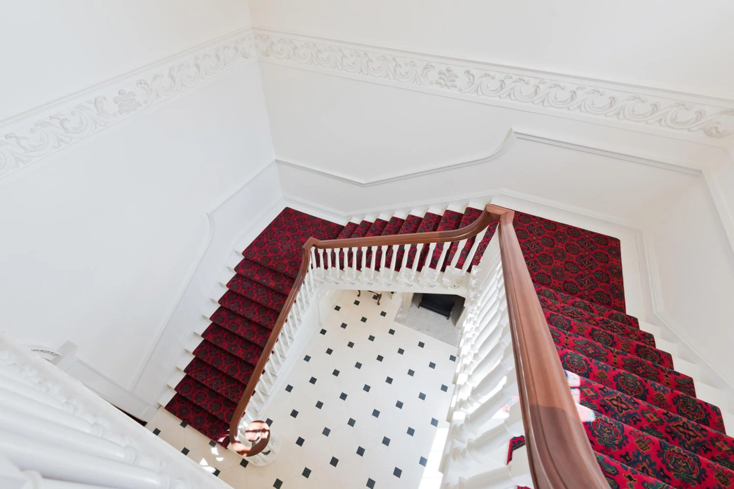 Bed in Henrietta Suites City Centre