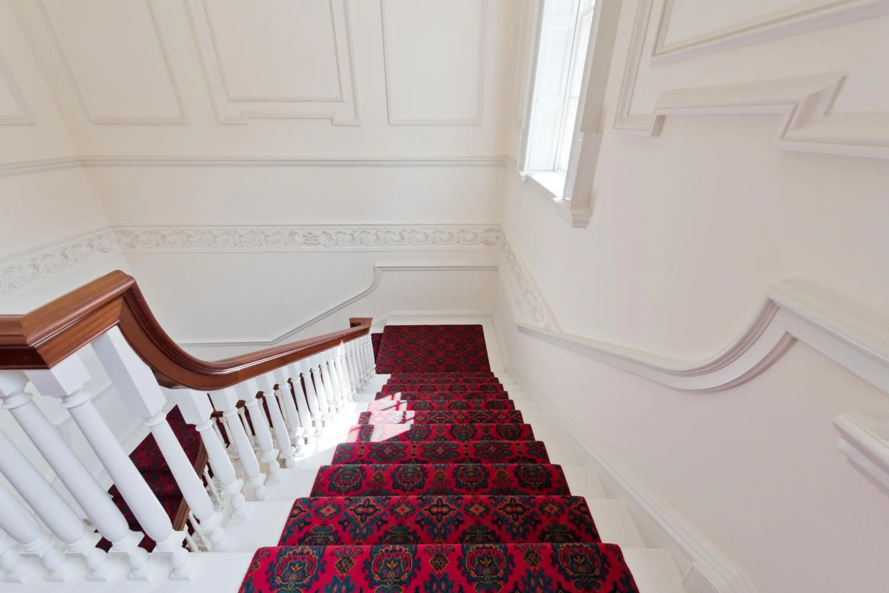 Henrietta Suites City Centre