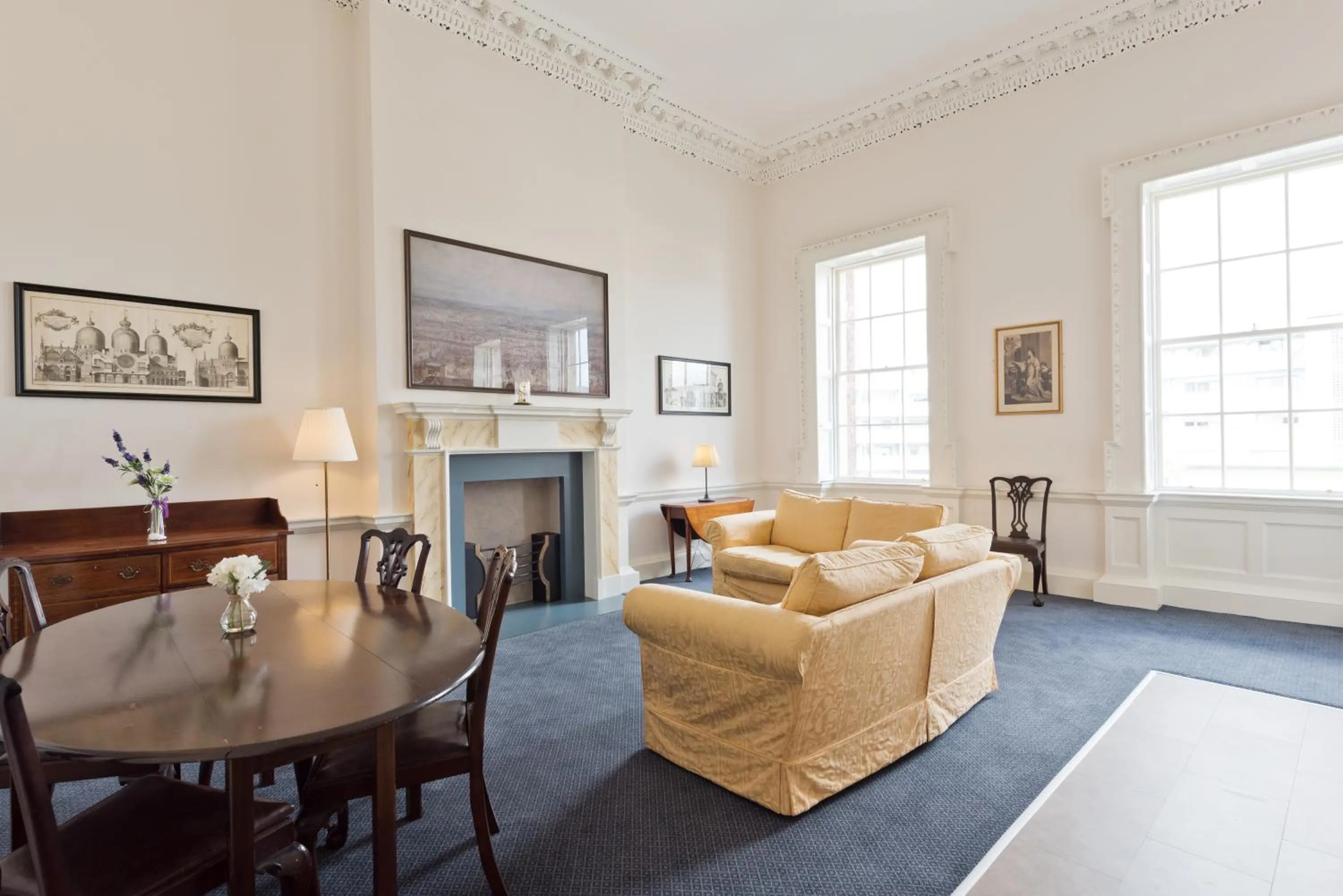 Henrietta Suites City Centre