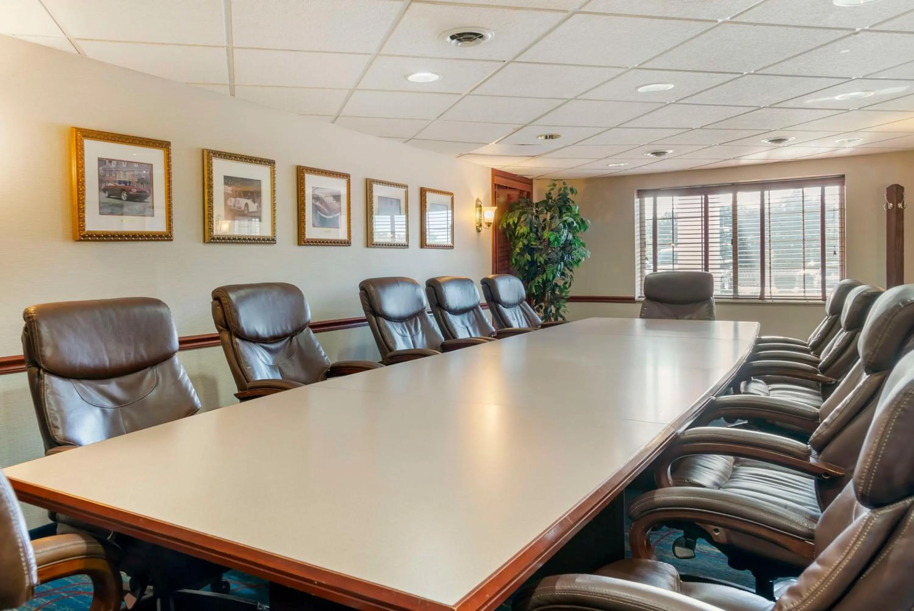 Meeting/conference room in Best Western Greenfield Inn