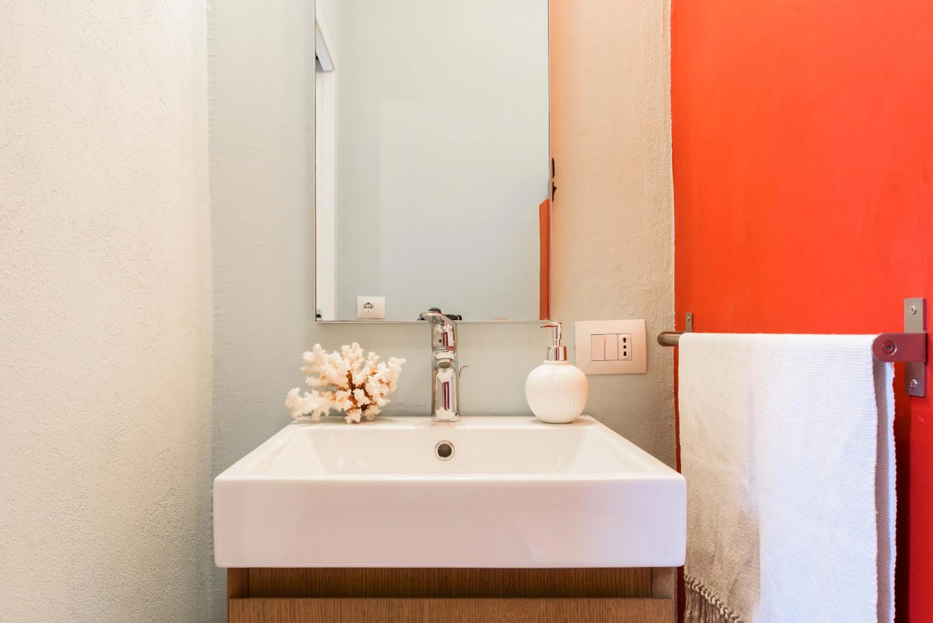 Bathroom in Duomo Luxury Suite - by MyHomeInComo