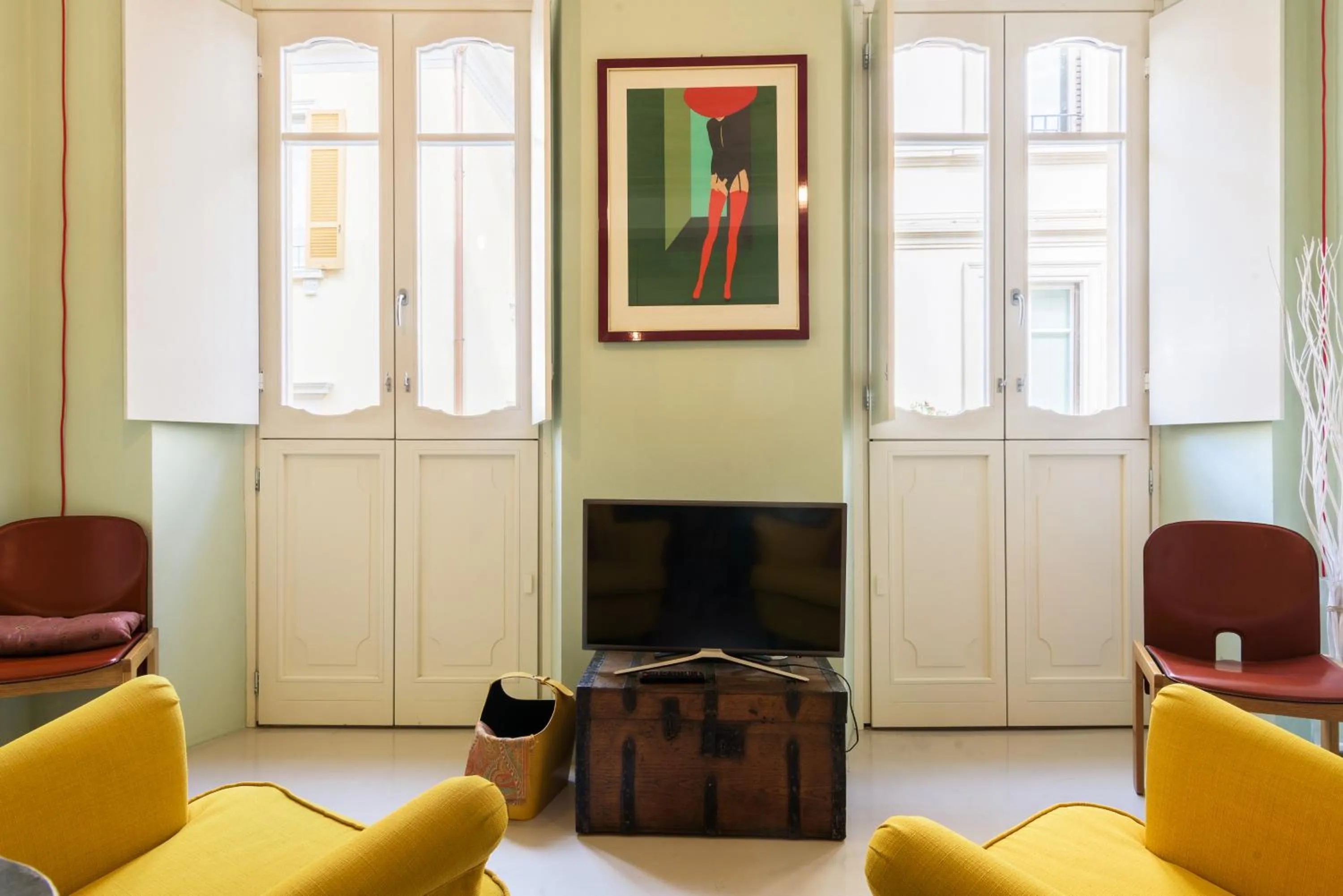 Living room in Duomo Luxury Suite - by MyHomeInComo