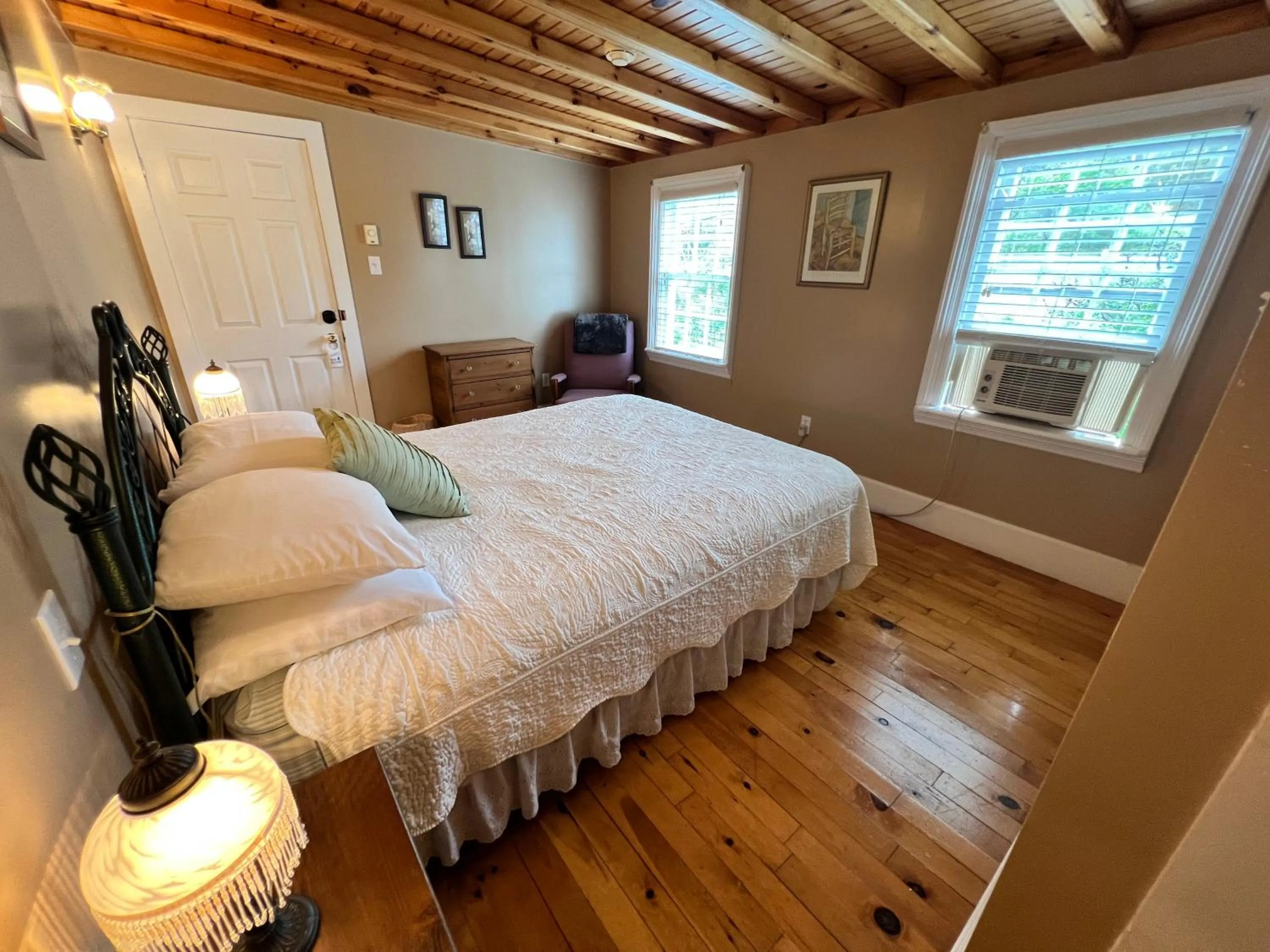 Bed in Bishop White Manor