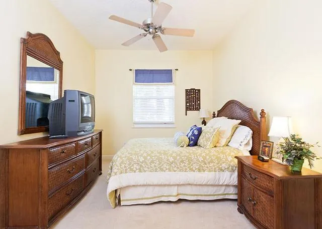 Property building, Bed in 734 Cinnamon Beach