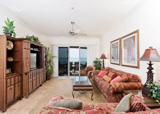 Living room in 734 Cinnamon Beach