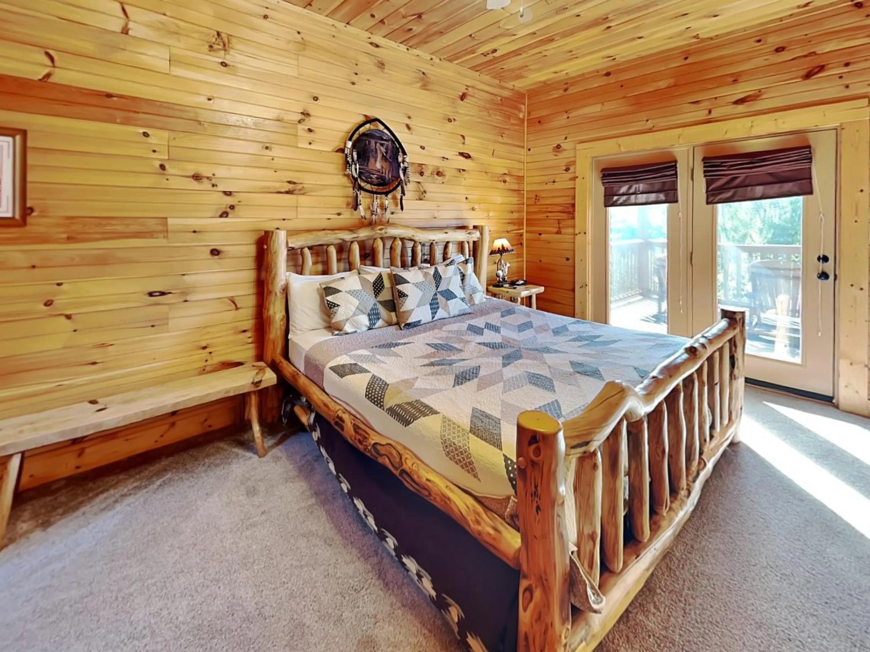 Property building, Bed in A Majestic View III