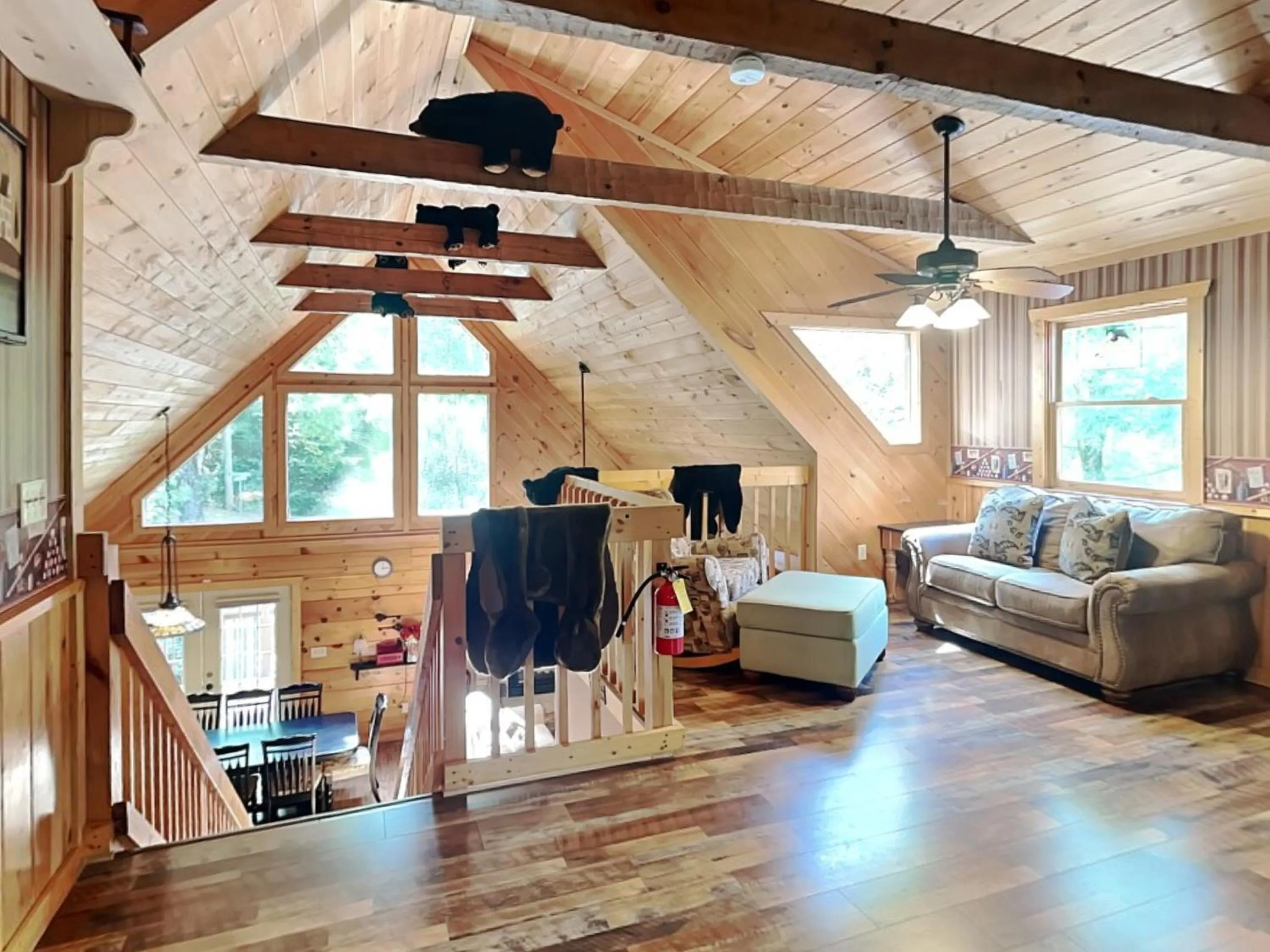 Property building in Lazy Cub Lodge