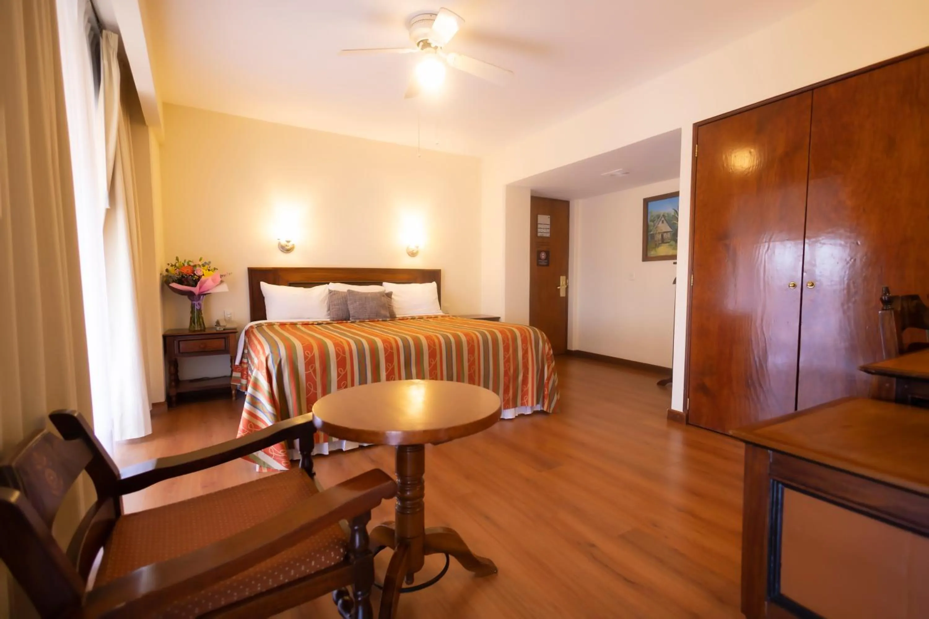 Bedroom, Bed in Hotel Plaza Uruapan