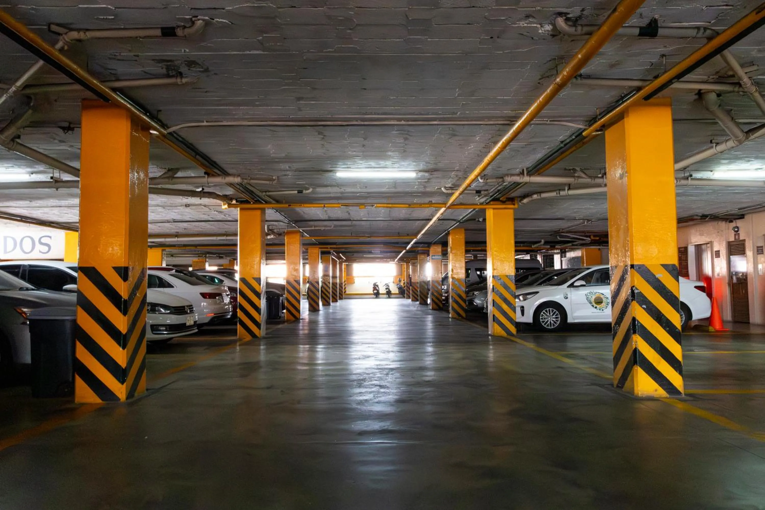 Parking in Hotel Plaza Uruapan