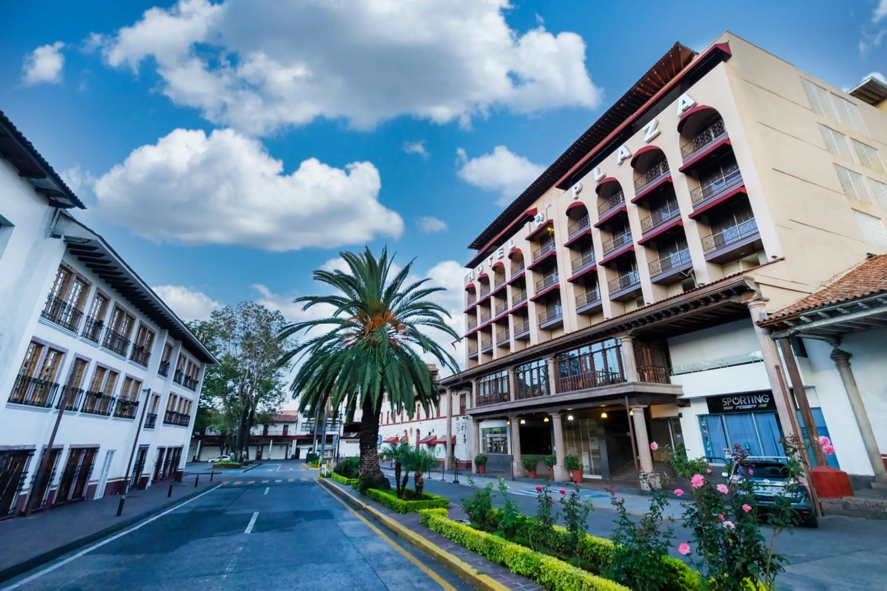 Property building in Hotel Plaza Uruapan