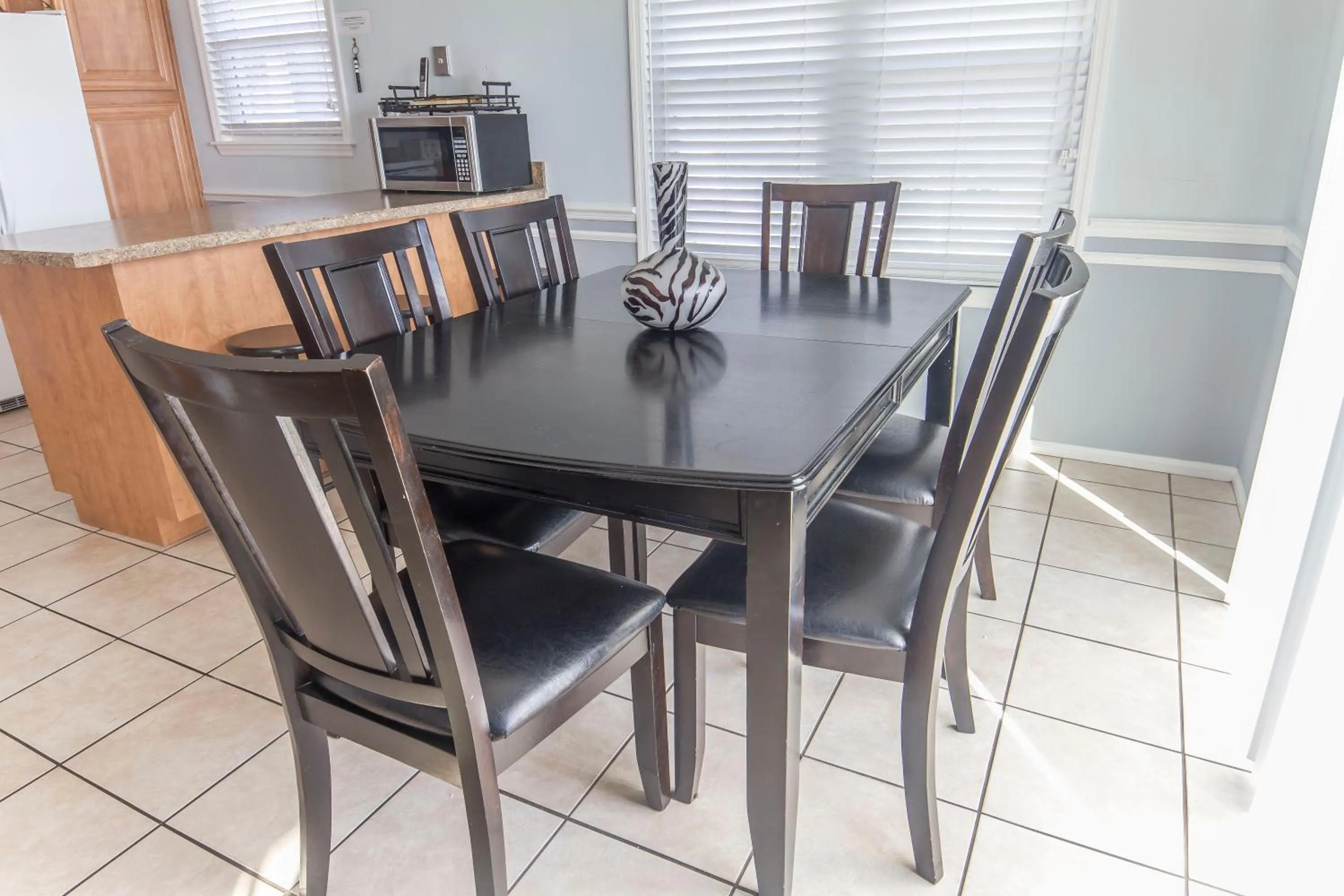 Living room in Bluefish 16 House