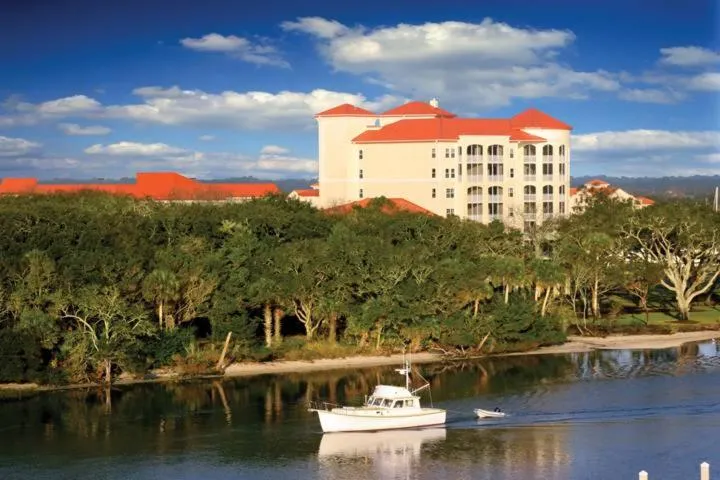 Property building in Palm Coast Resort 109