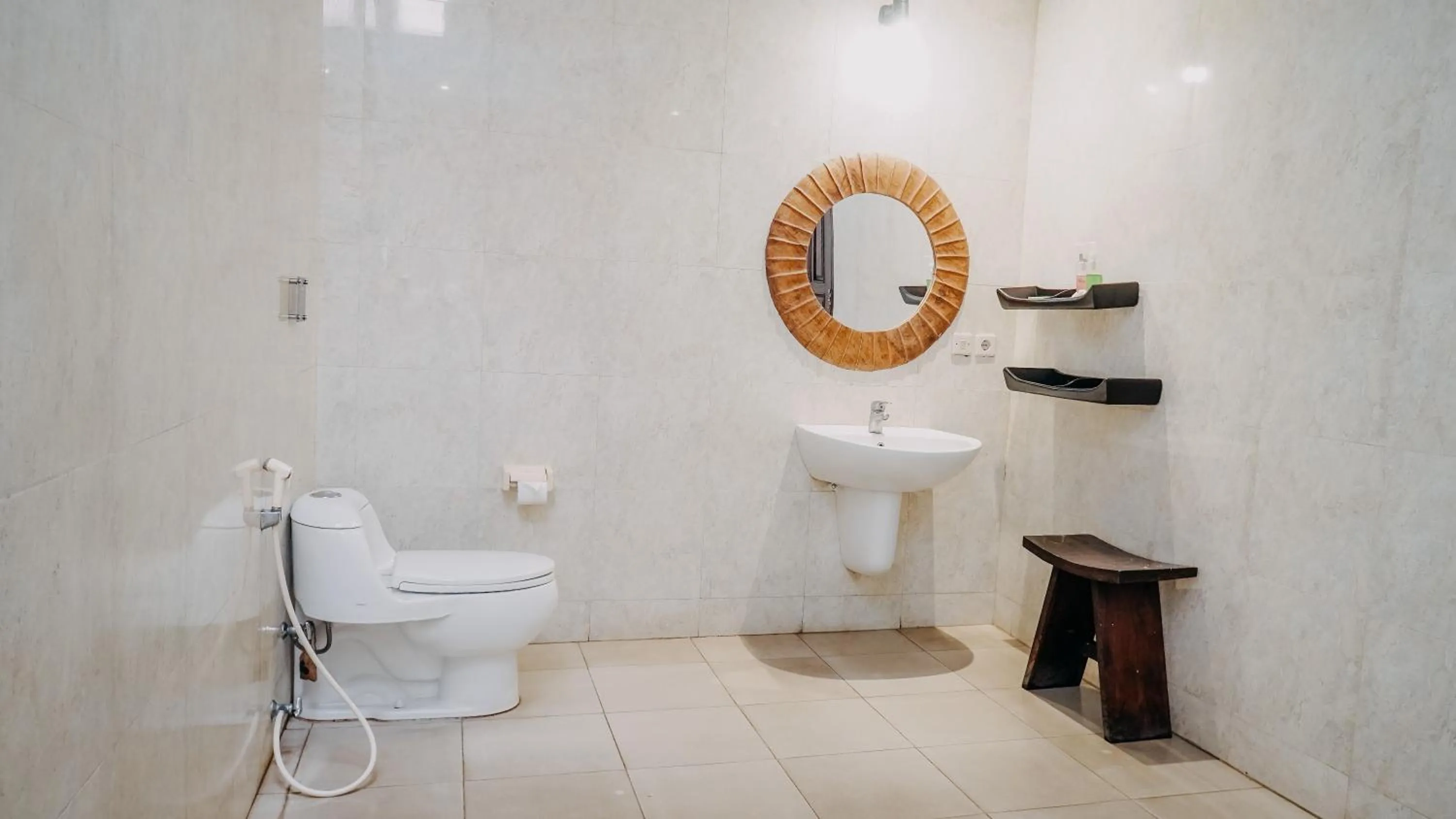 Toilet in Beji Ubud Resort