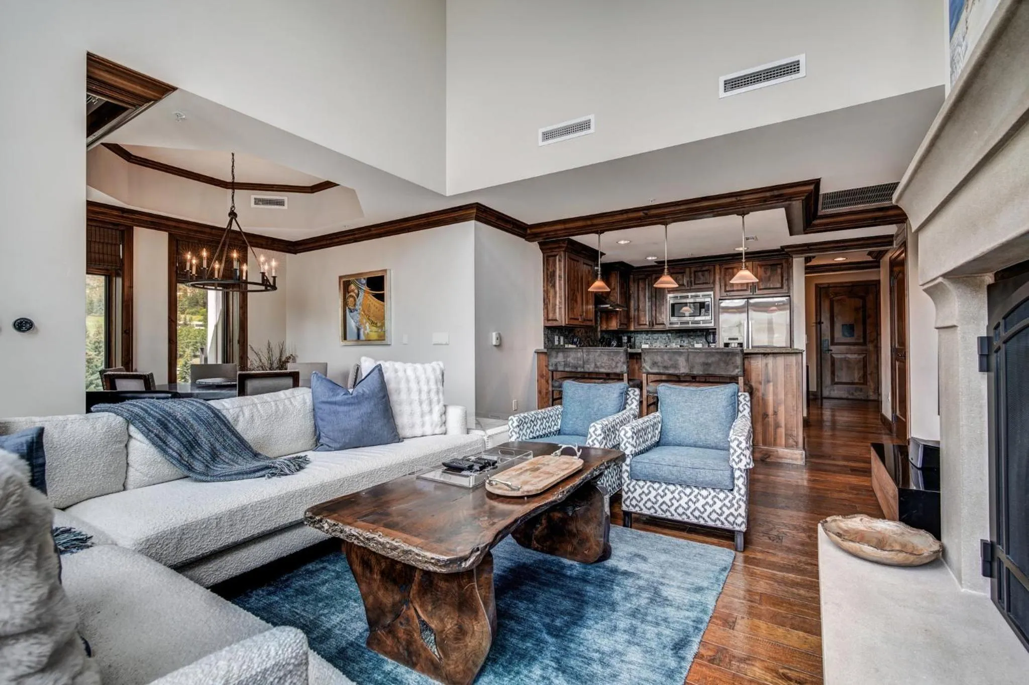 Living room in Legendary Lodging at the Ritz Carlton Residences Vail, A Vail Resorts Property