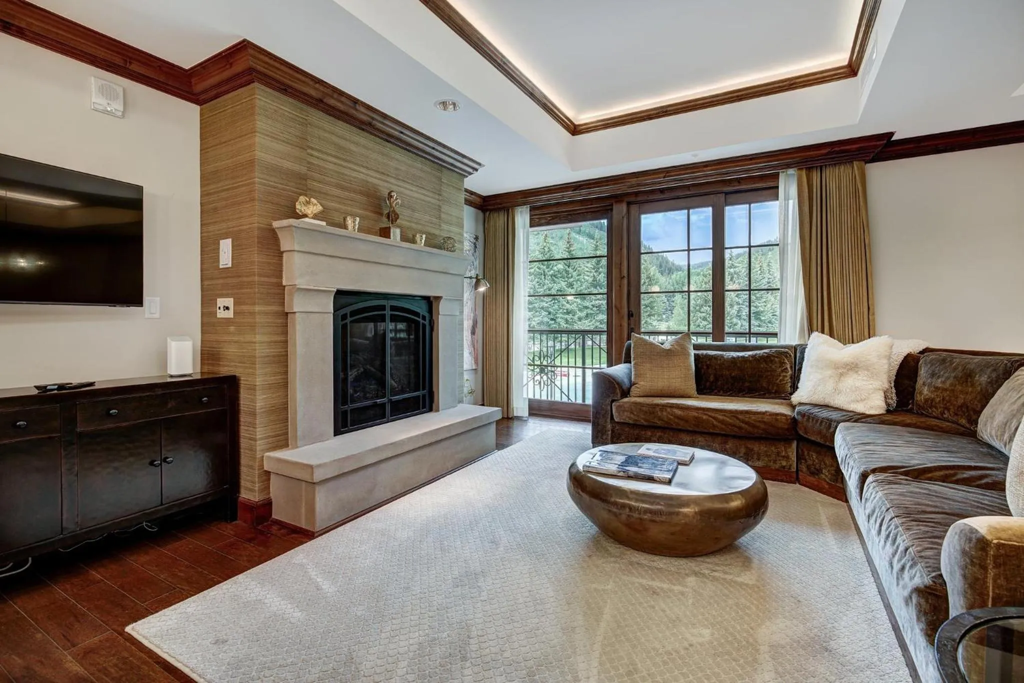 Living room in Legendary Lodging at the Ritz Carlton Residences Vail, A Vail Resorts Property