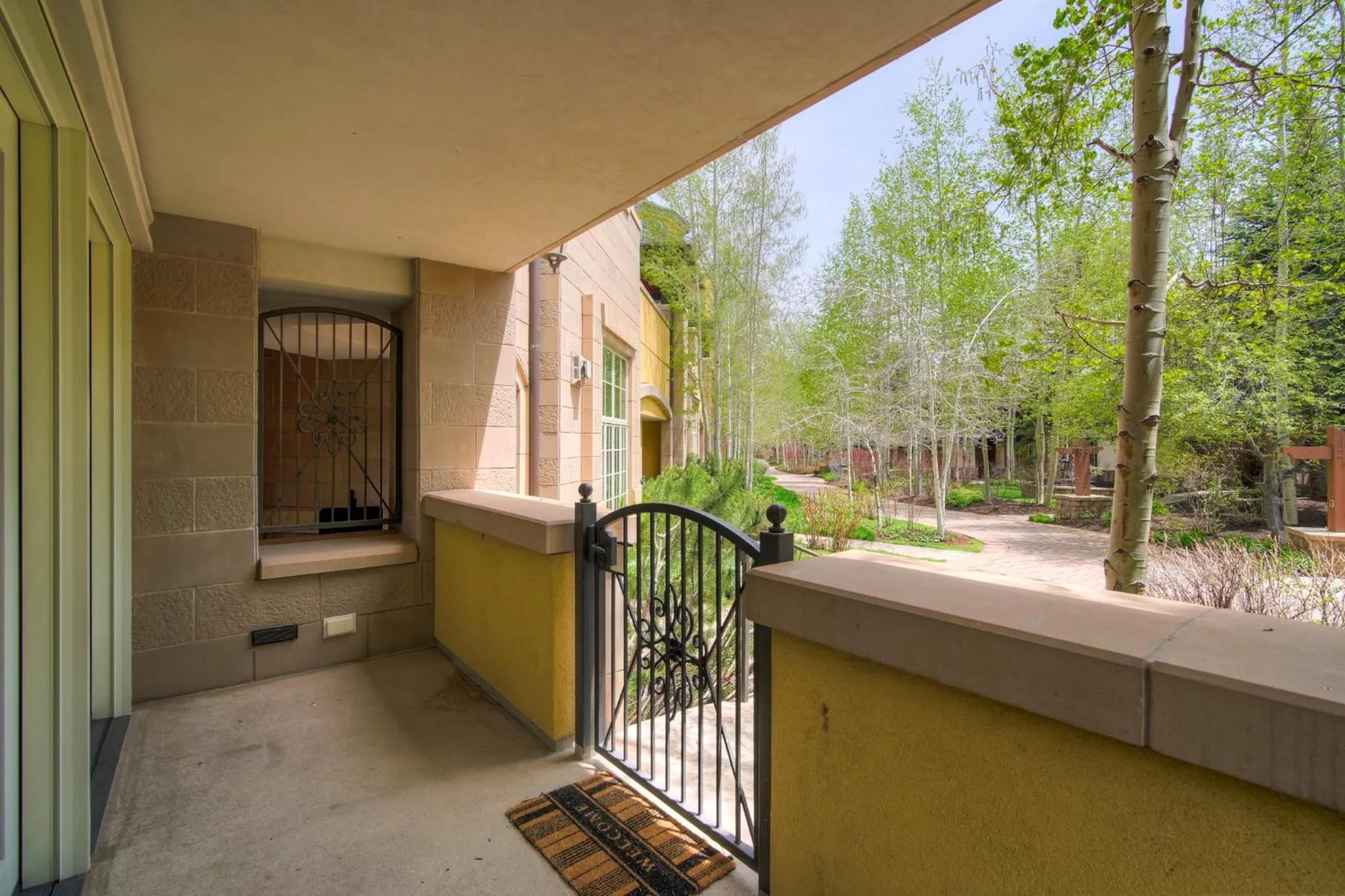 Photo of the whole room in Legendary Lodging at the Ritz Carlton Residences Vail, A Vail Resorts Property