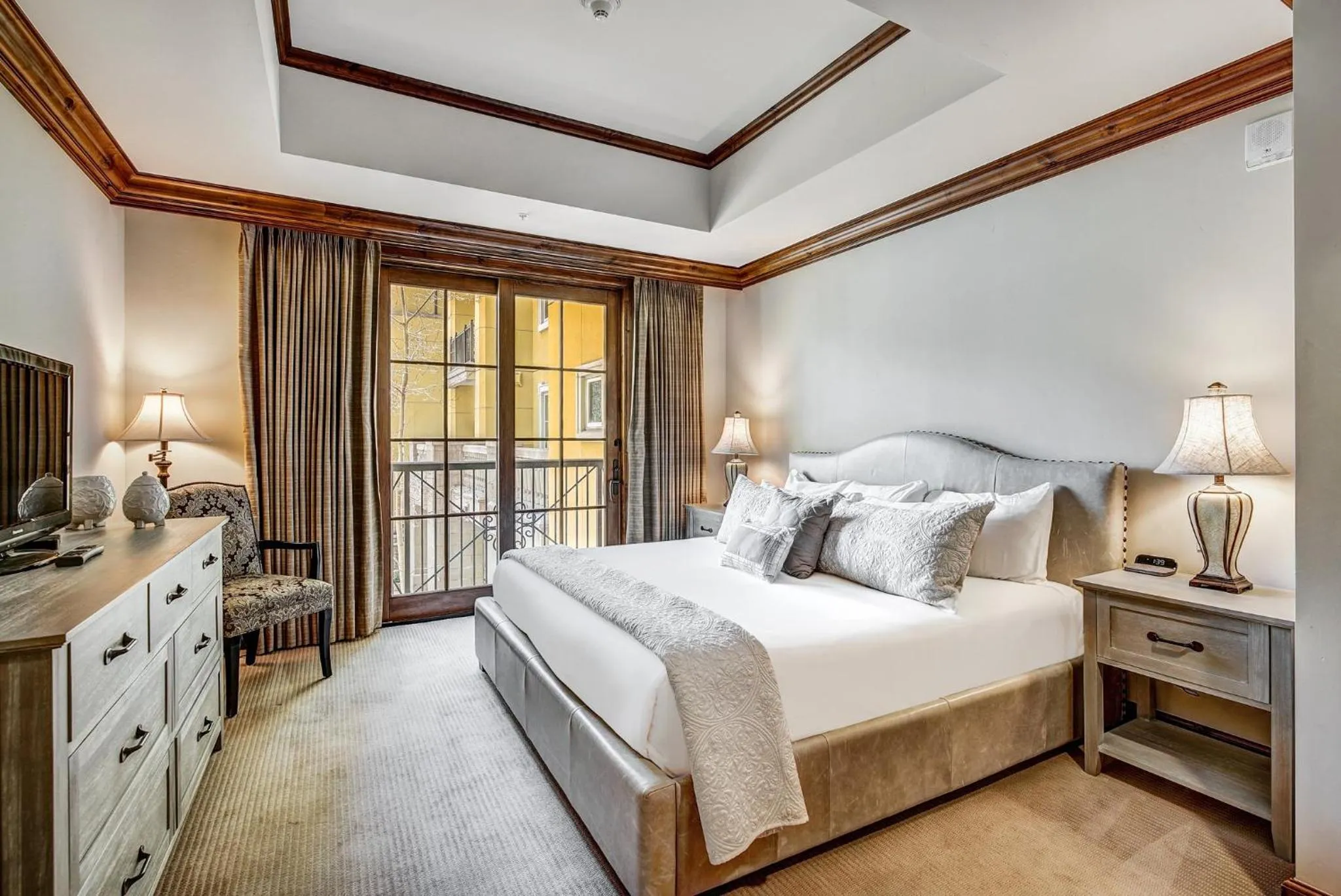 Bedroom, Bed in Legendary Lodging at the Ritz Carlton Residences Vail, A Vail Resorts Property