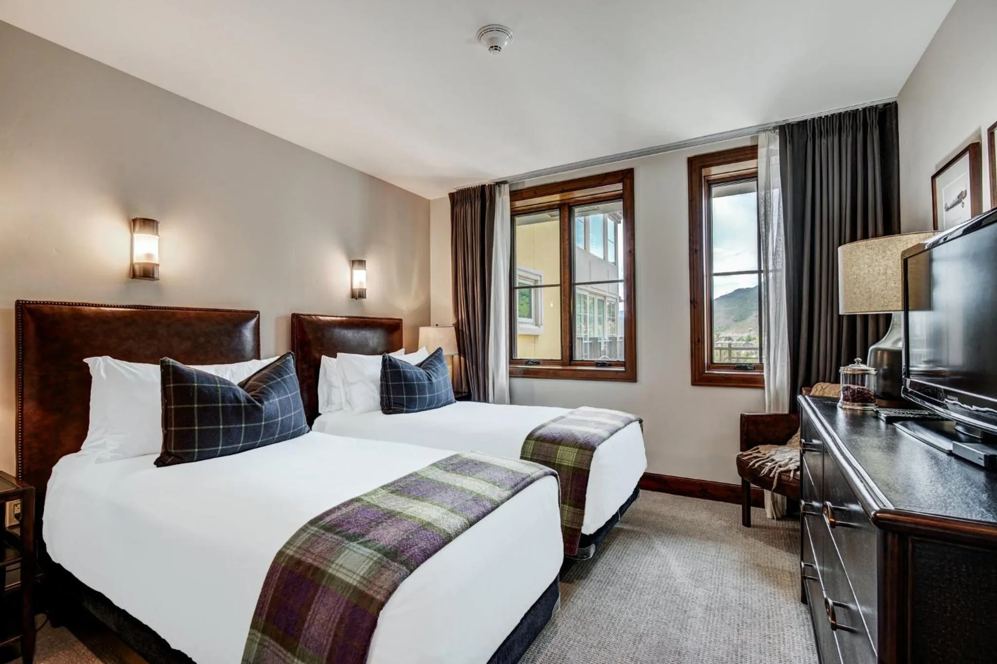 Bedroom, Bed in Legendary Lodging at the Ritz Carlton Residences Vail, A Vail Resorts Property