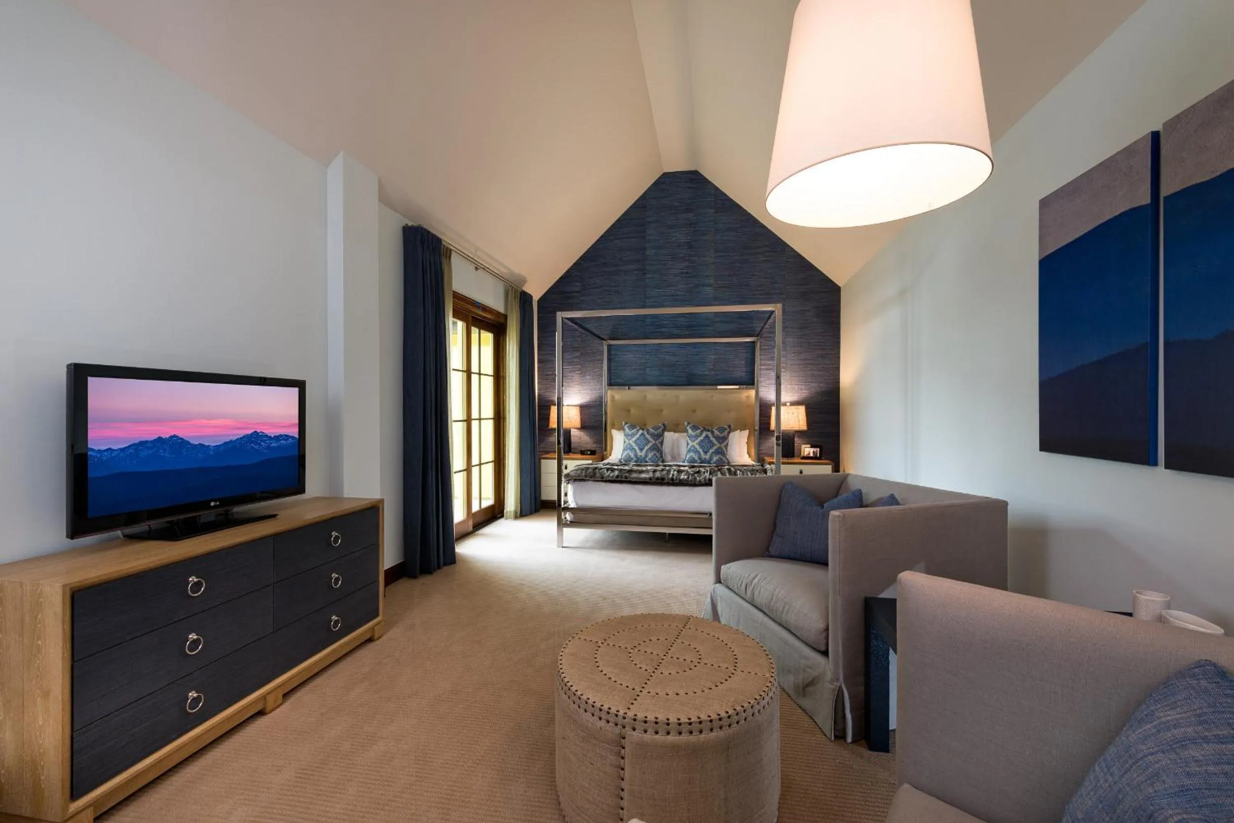 Bedroom, Bed in Legendary Lodging at the Ritz Carlton Residences Vail, A Vail Resorts Property